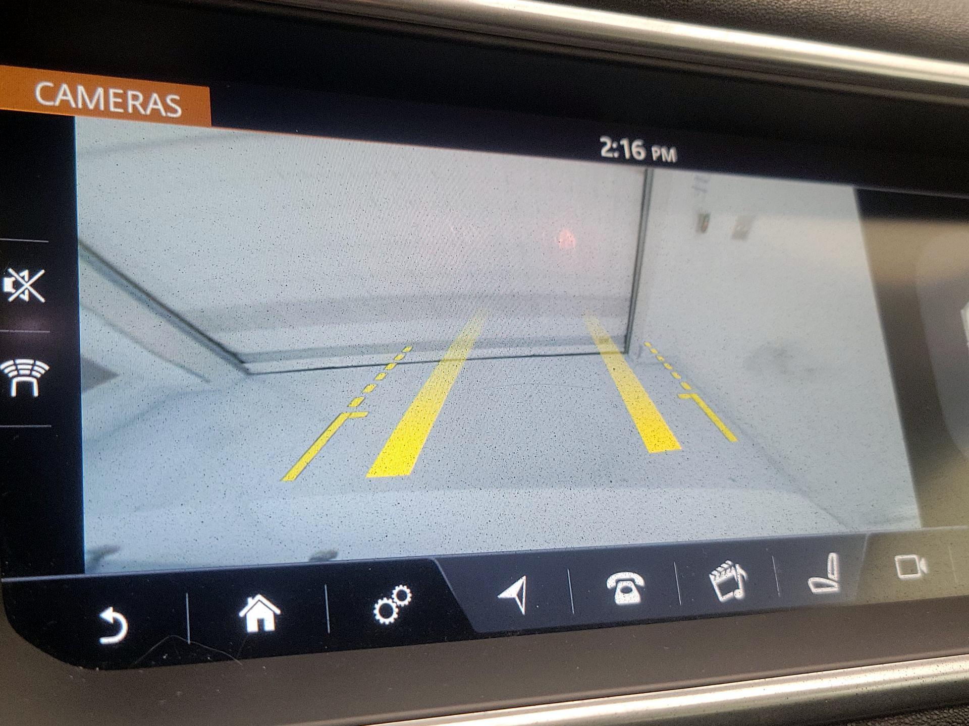 Thumbnail: 2017 Land Rover Range Rover Evoque - 15