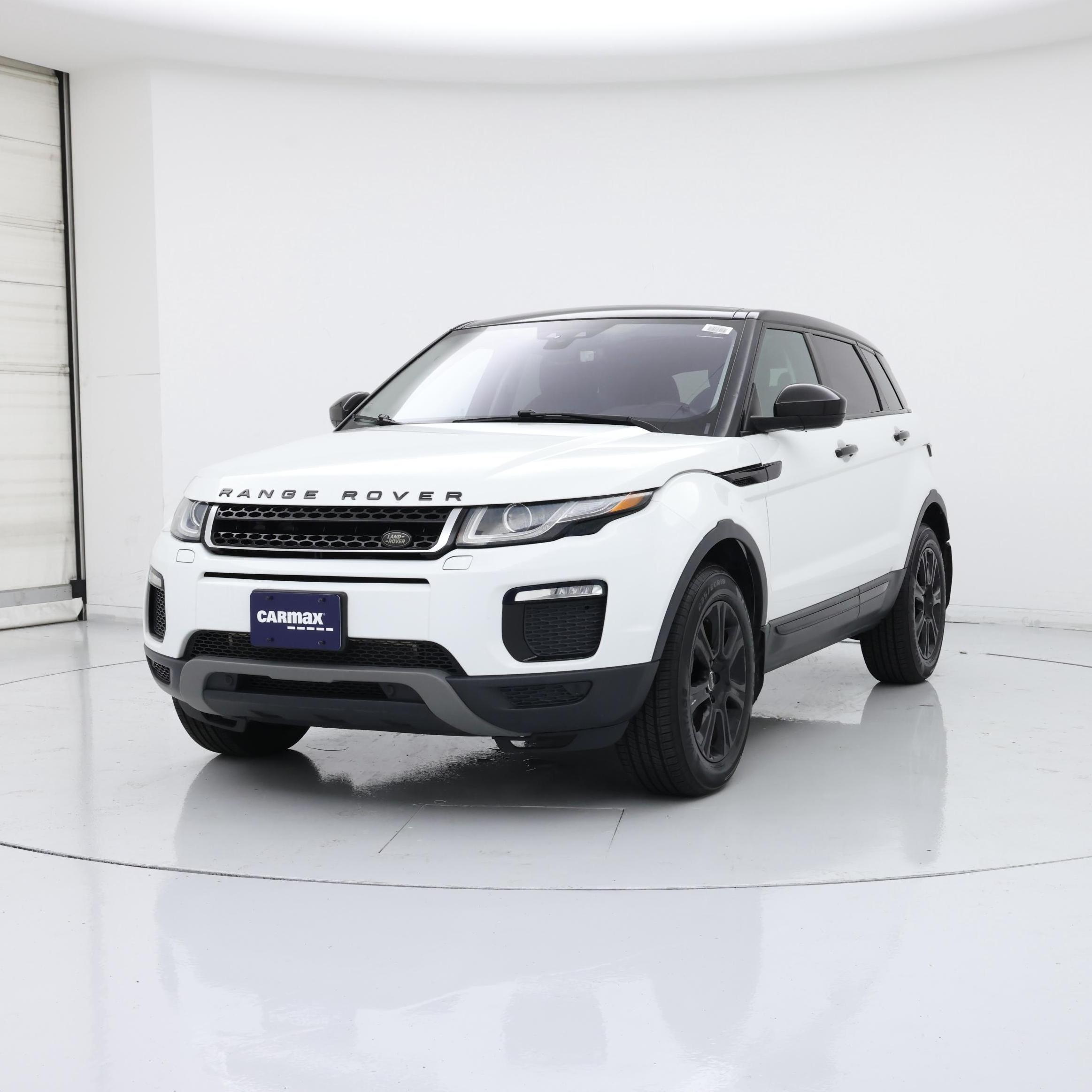 Thumbnail: 2017 Land Rover Range Rover Evoque - 4