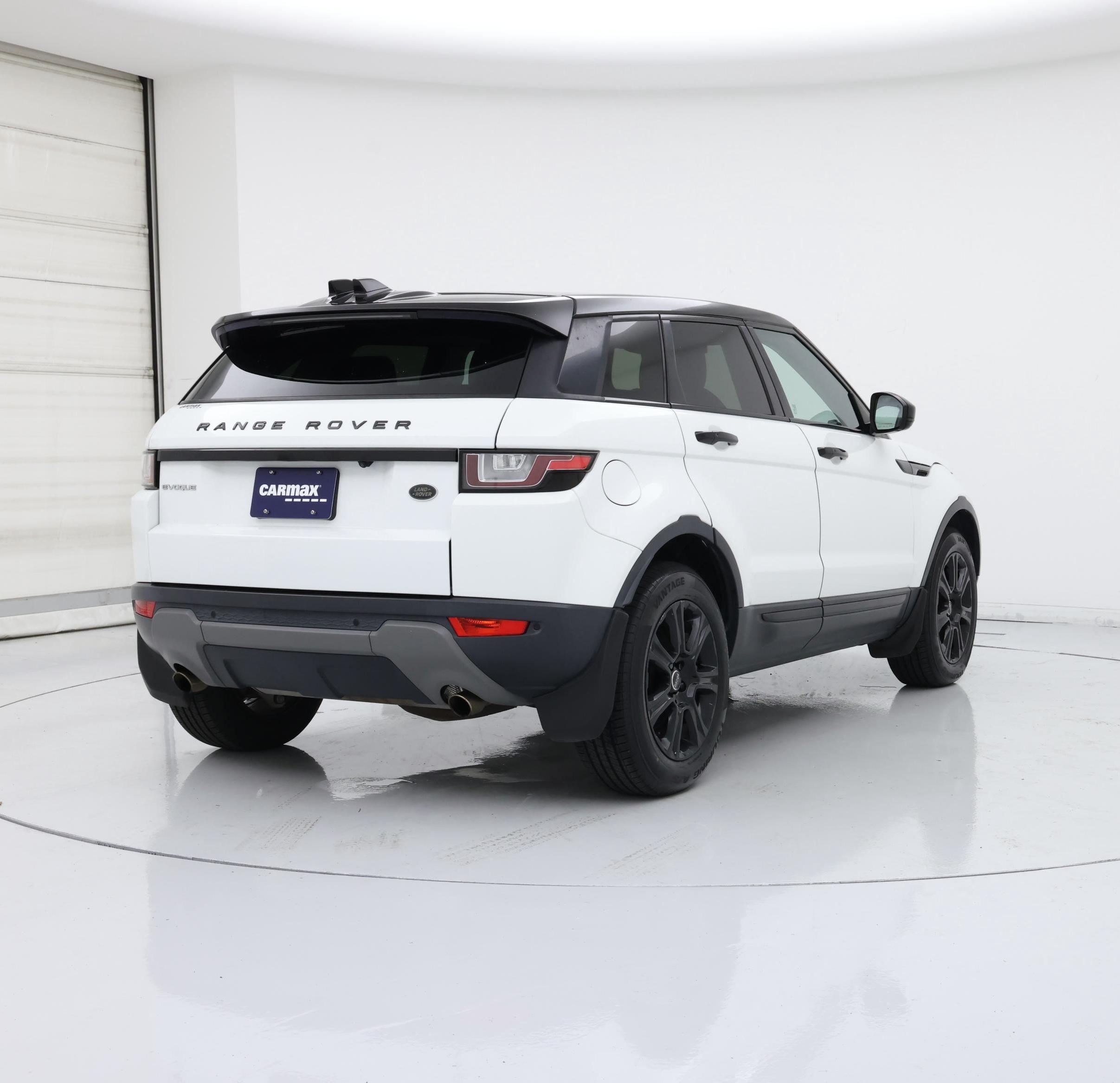 Thumbnail: 2017 Land Rover Range Rover Evoque - 8