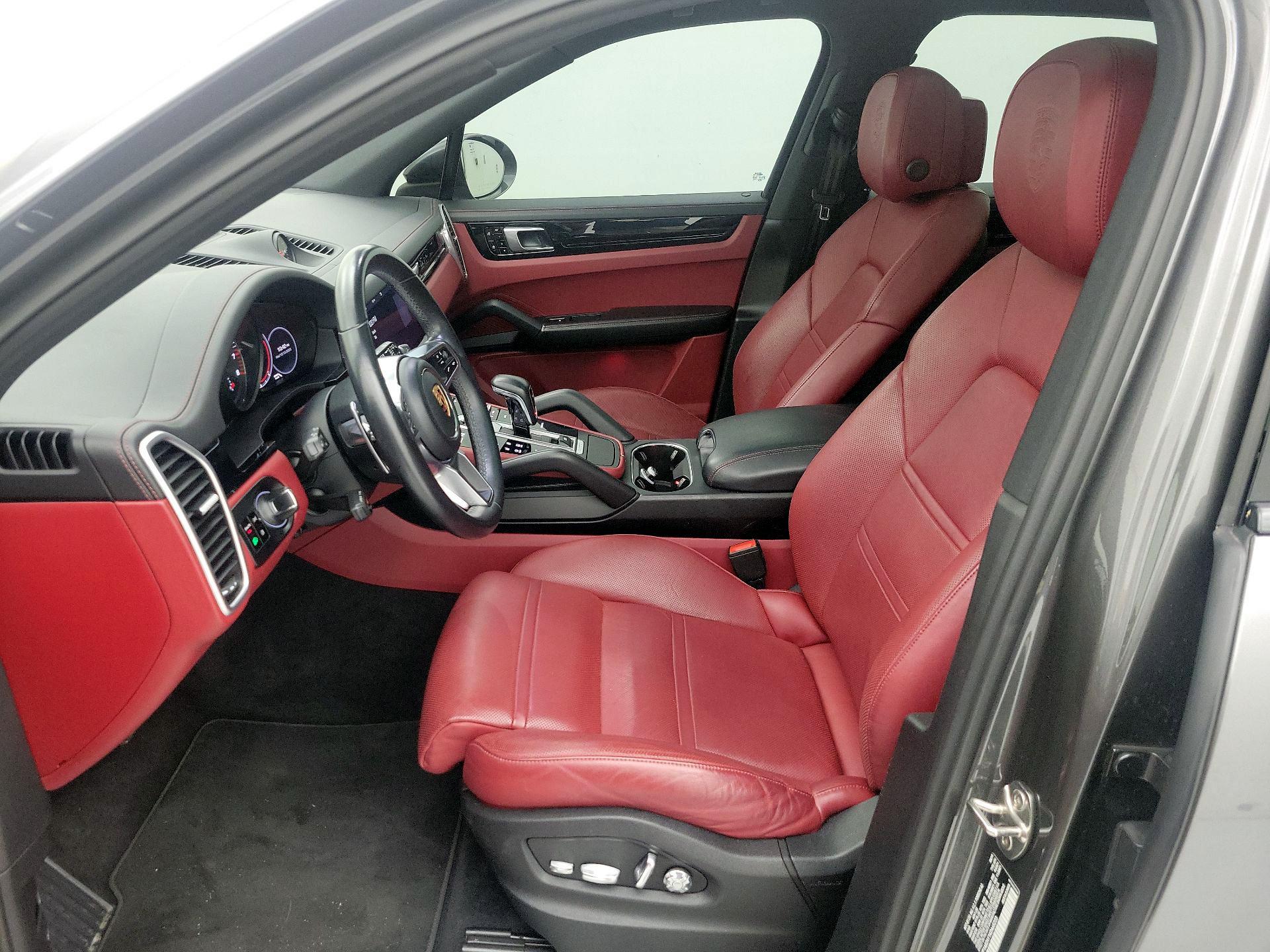 Thumbnail: 2019 Porsche Cayenne - 11