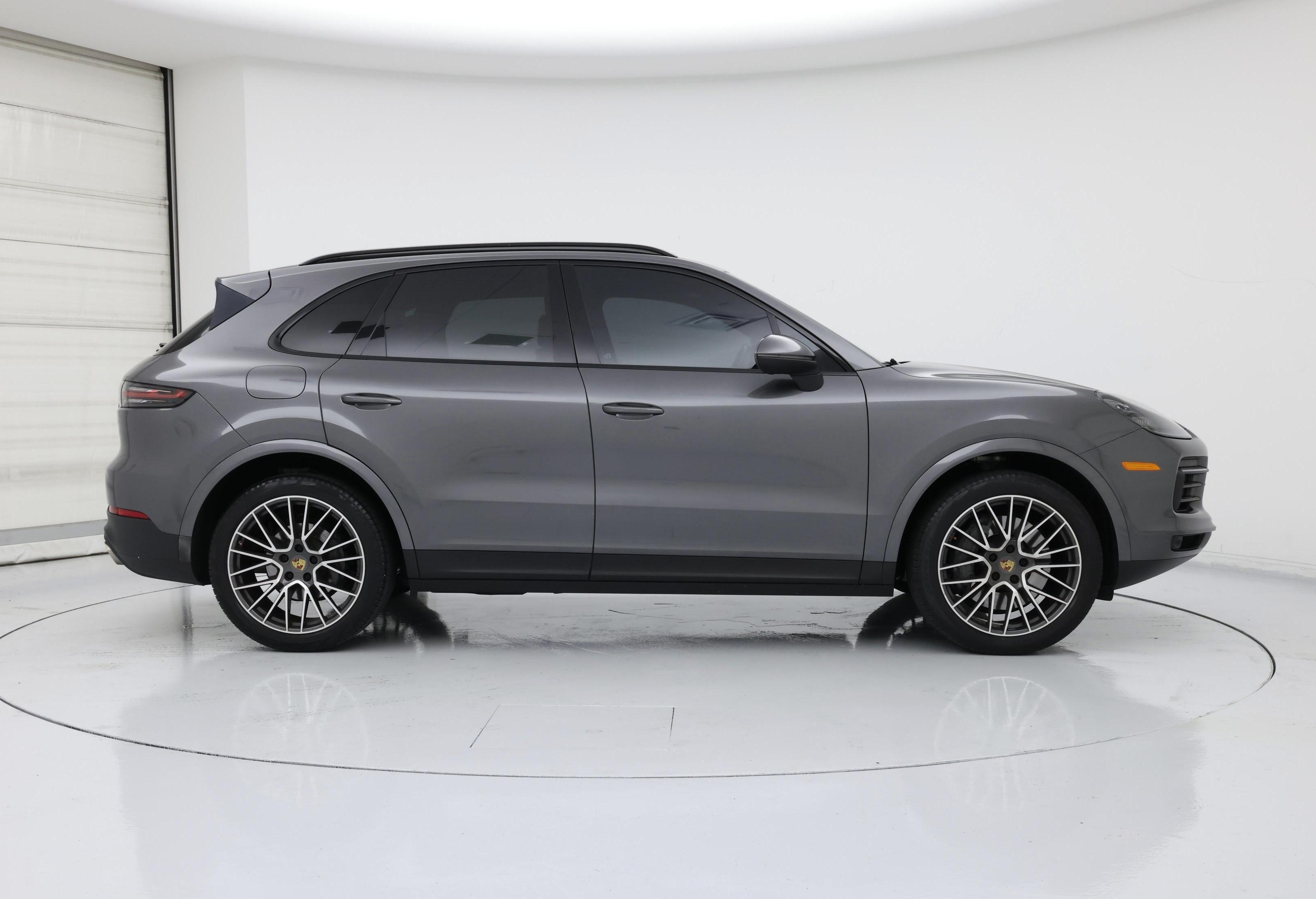 Thumbnail: 2019 Porsche Cayenne - 7