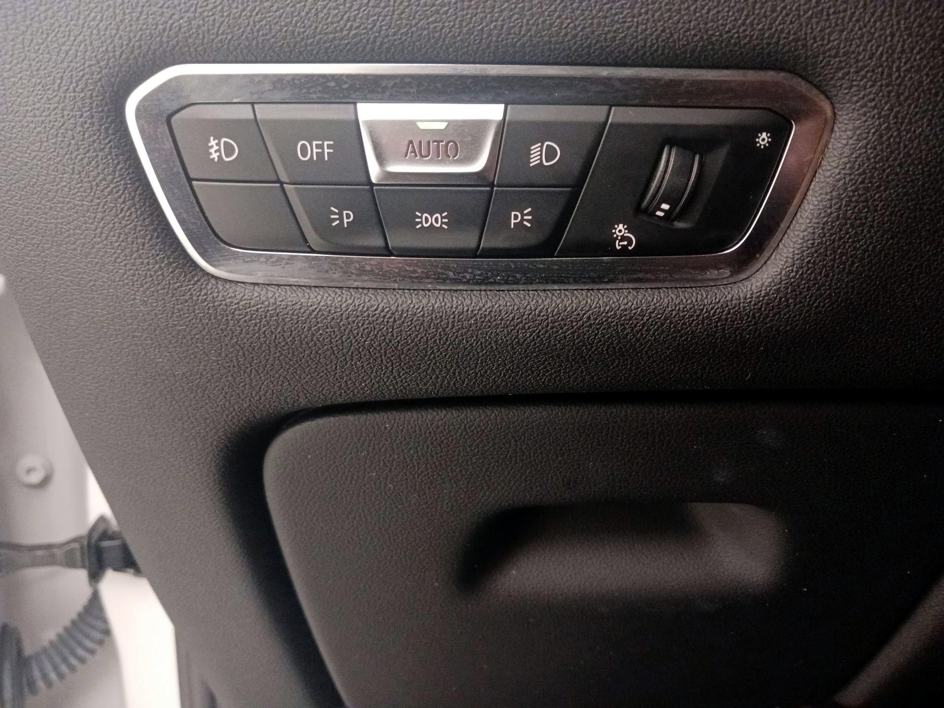 Thumbnail: 2021 BMW X5 - 13