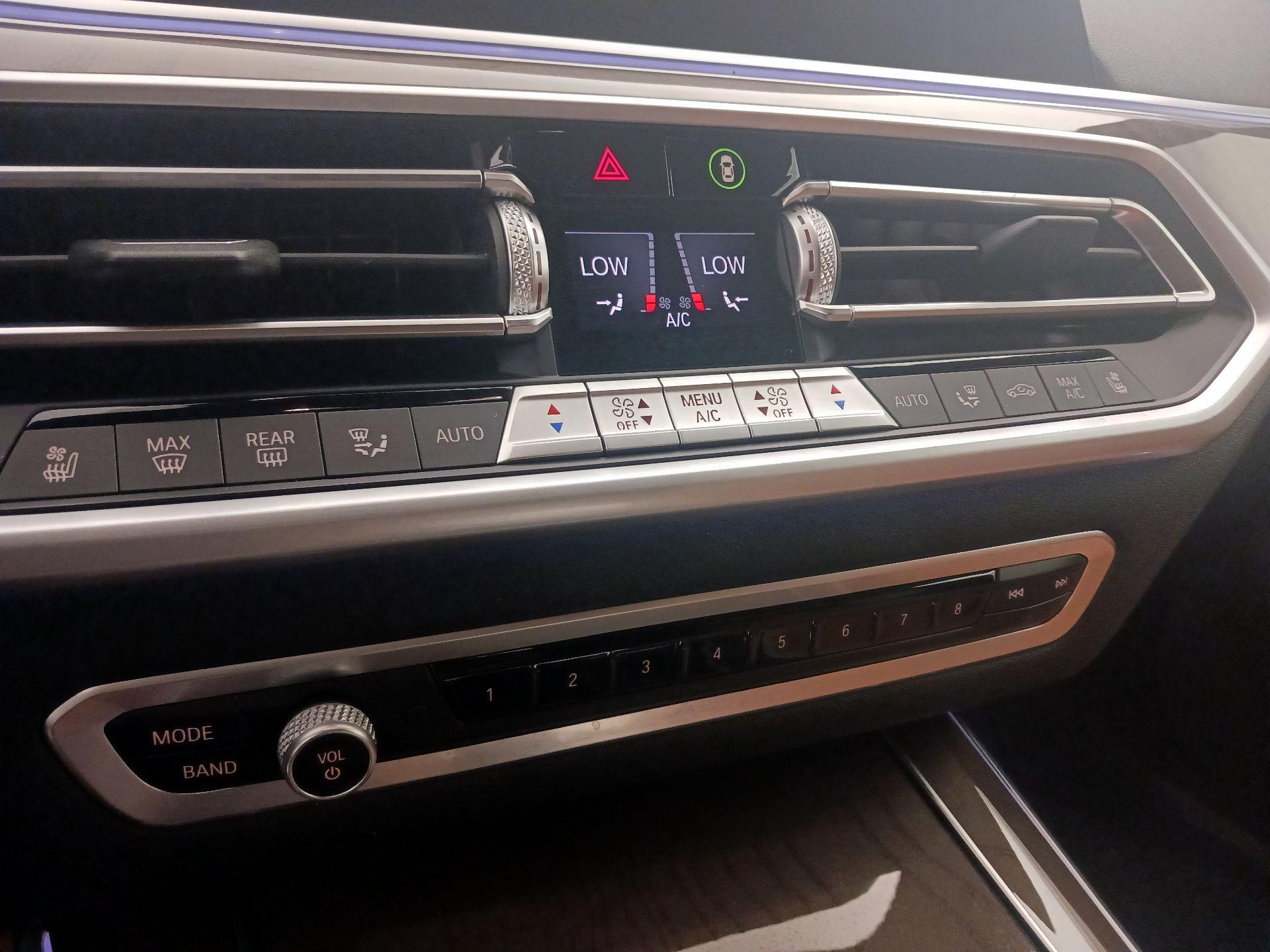 Thumbnail: 2021 BMW X5 - 17