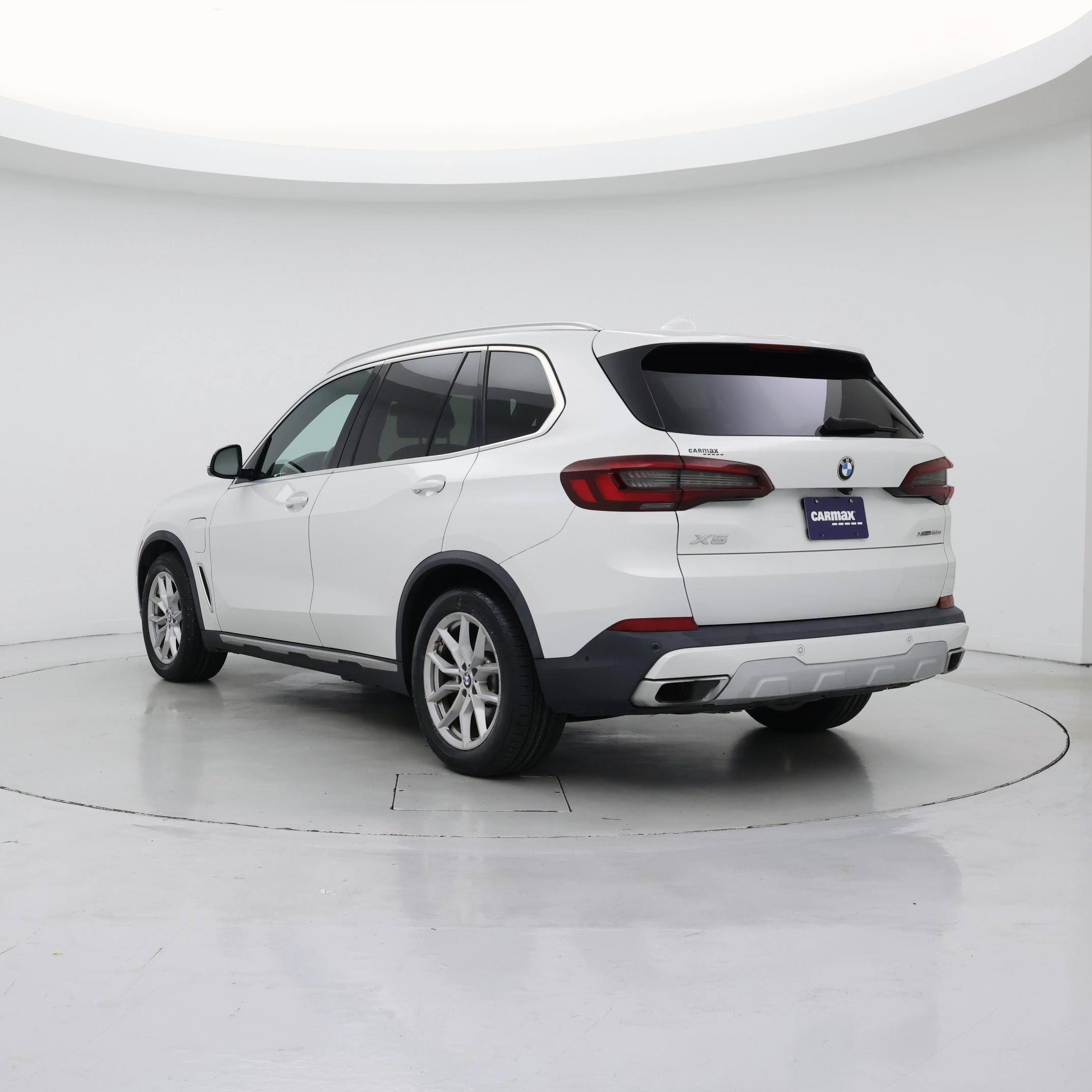 Thumbnail: 2021 BMW X5 - 2