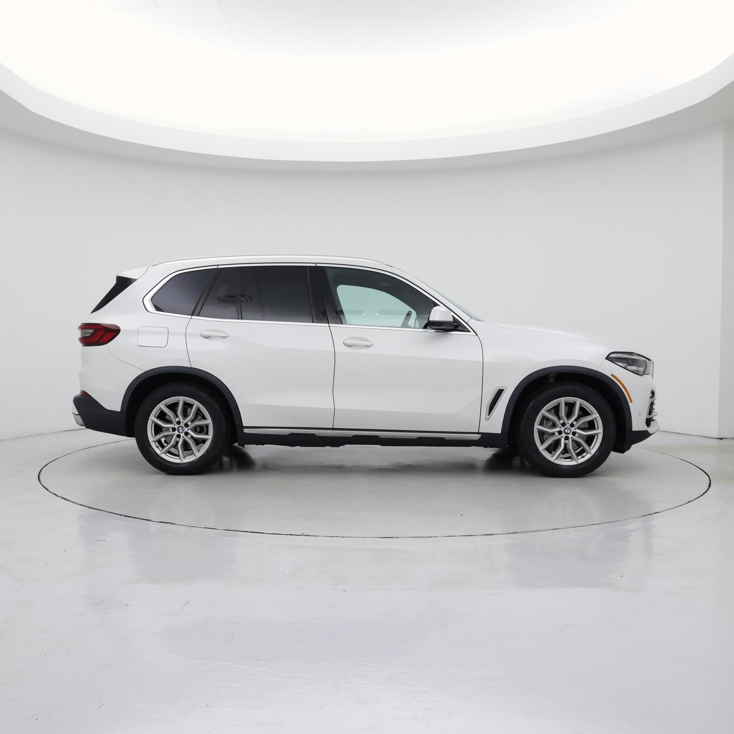 Thumbnail: 2021 BMW X5 - 7