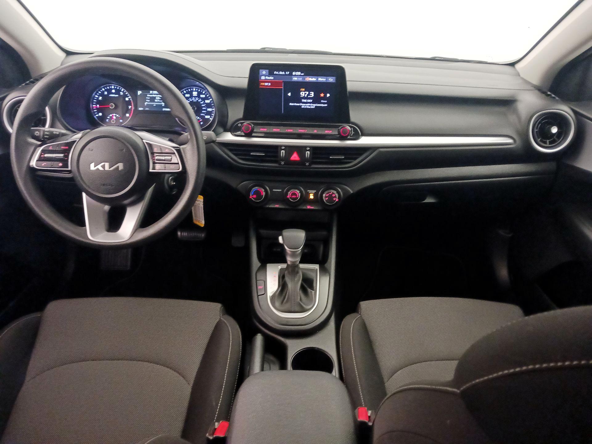 Thumbnail: 2024 Kia Forte - 9