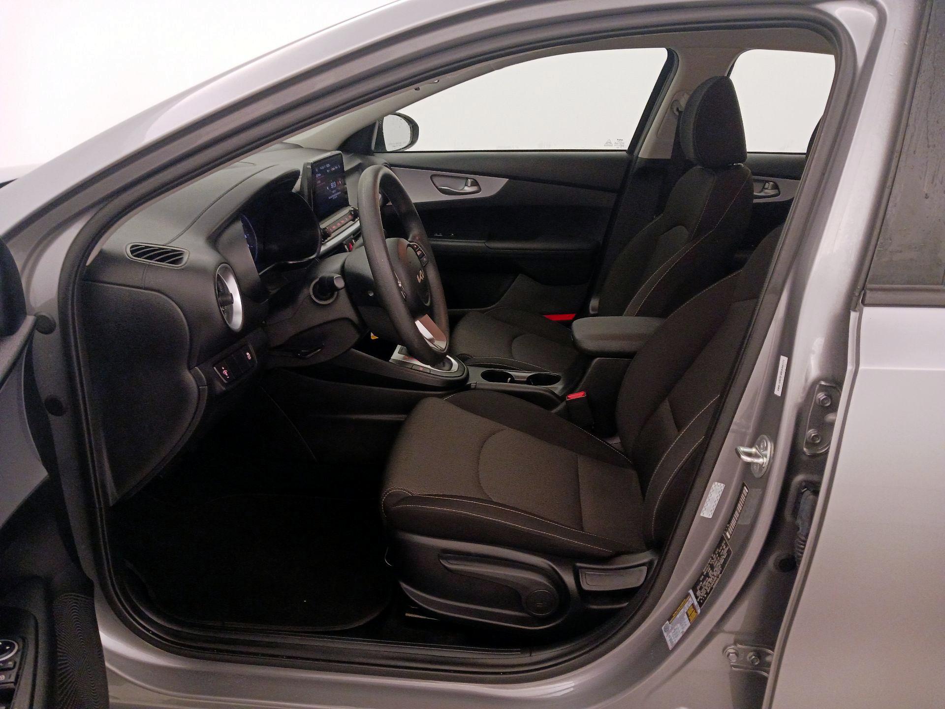 Thumbnail: 2024 Kia Forte - 11