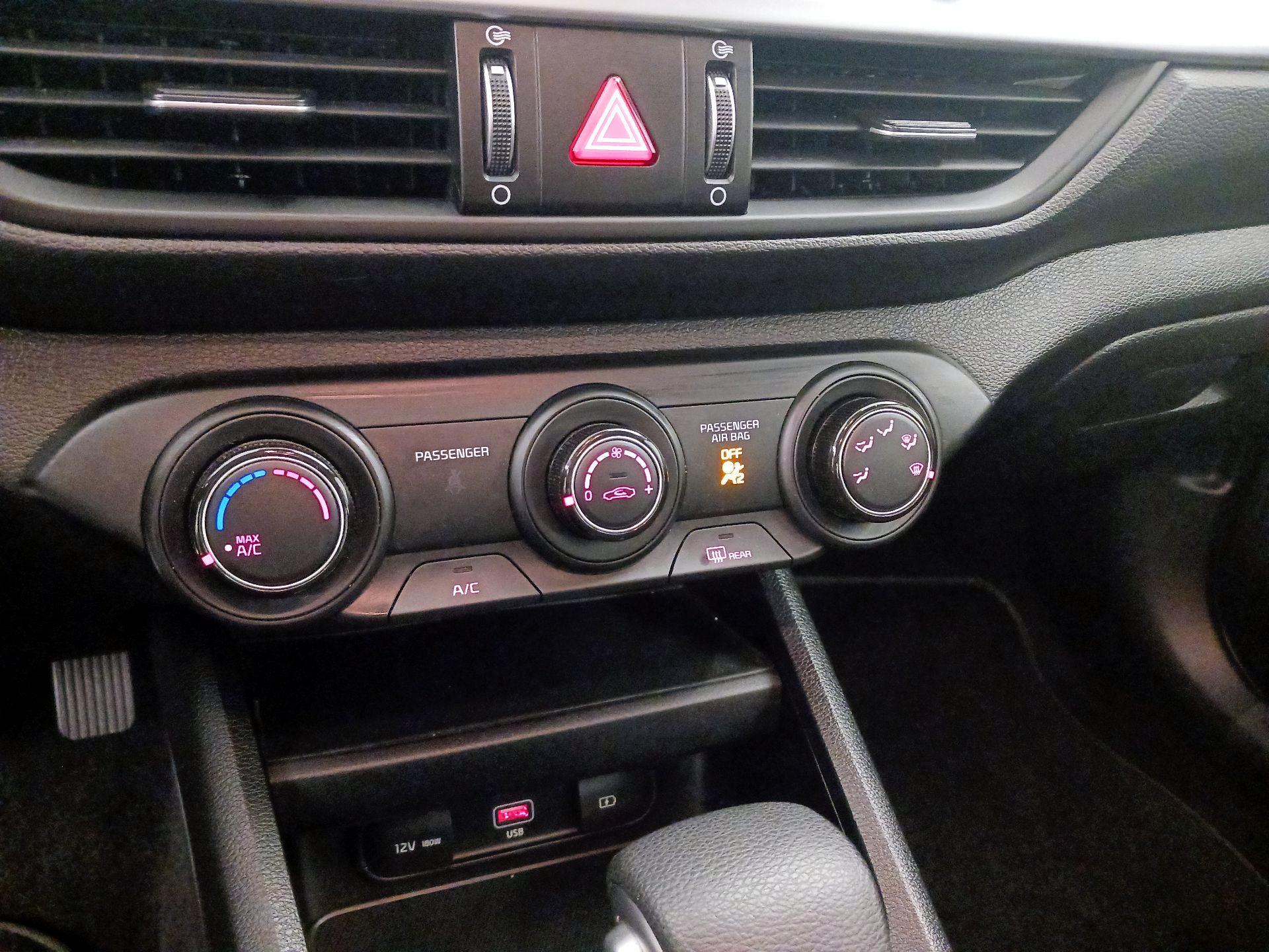 Thumbnail: 2024 Kia Forte - 16