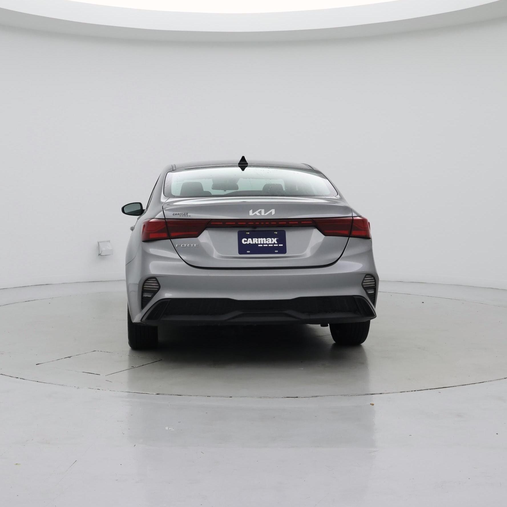 Thumbnail: 2024 Kia Forte - 6