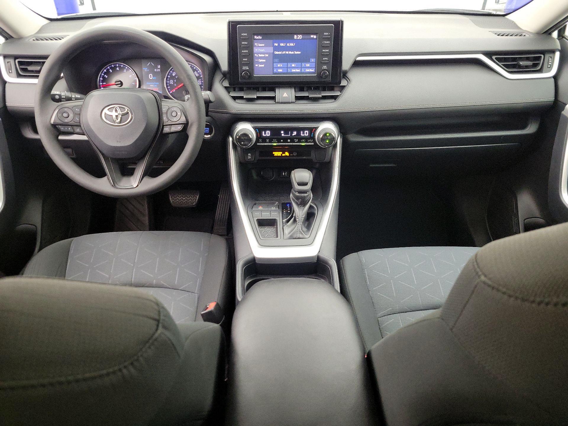 Thumbnail: 2019 Toyota RAV4 - 9