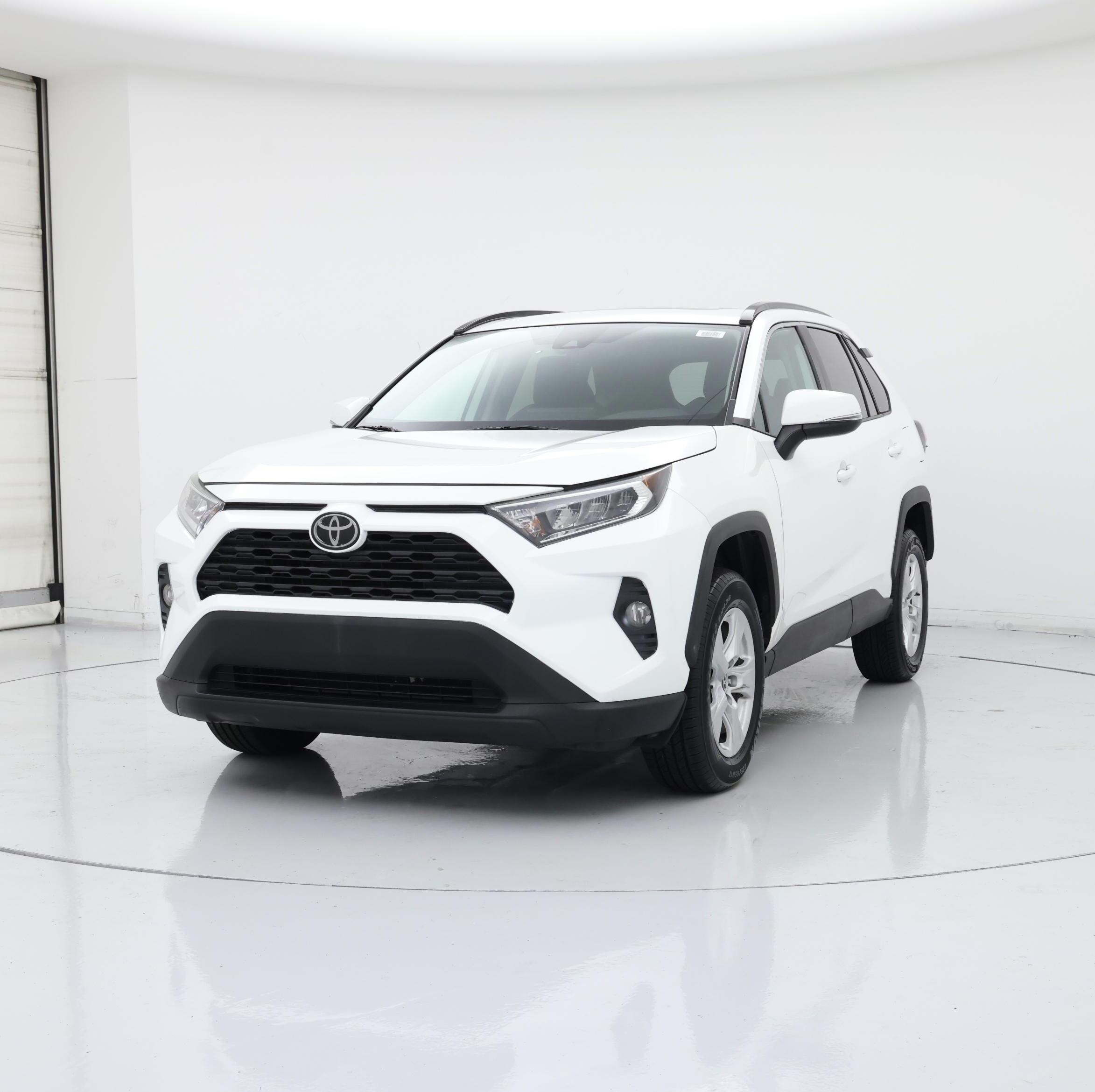 Thumbnail: 2019 Toyota RAV4 - 4