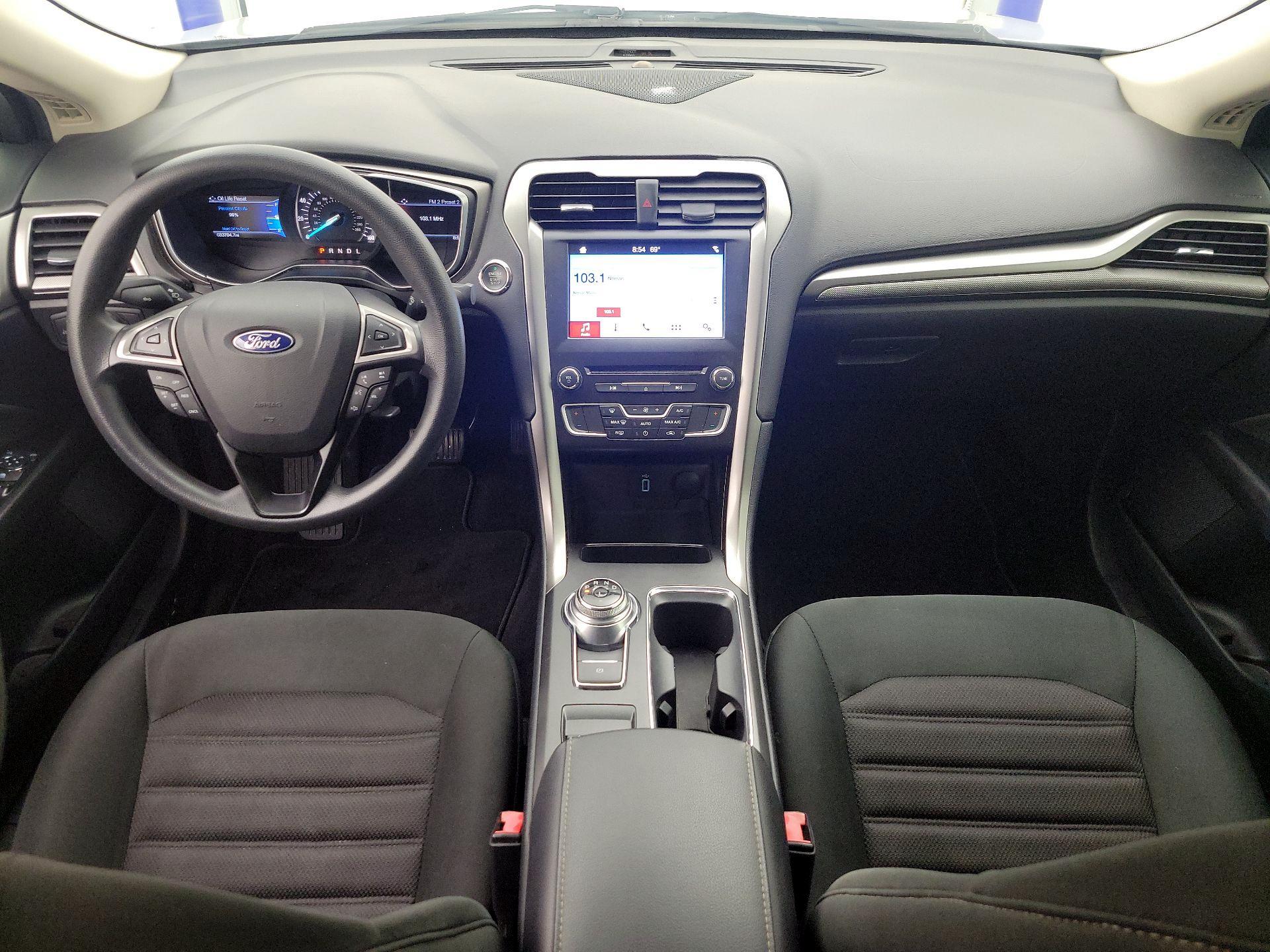Thumbnail: 2017 Ford Fusion - 9