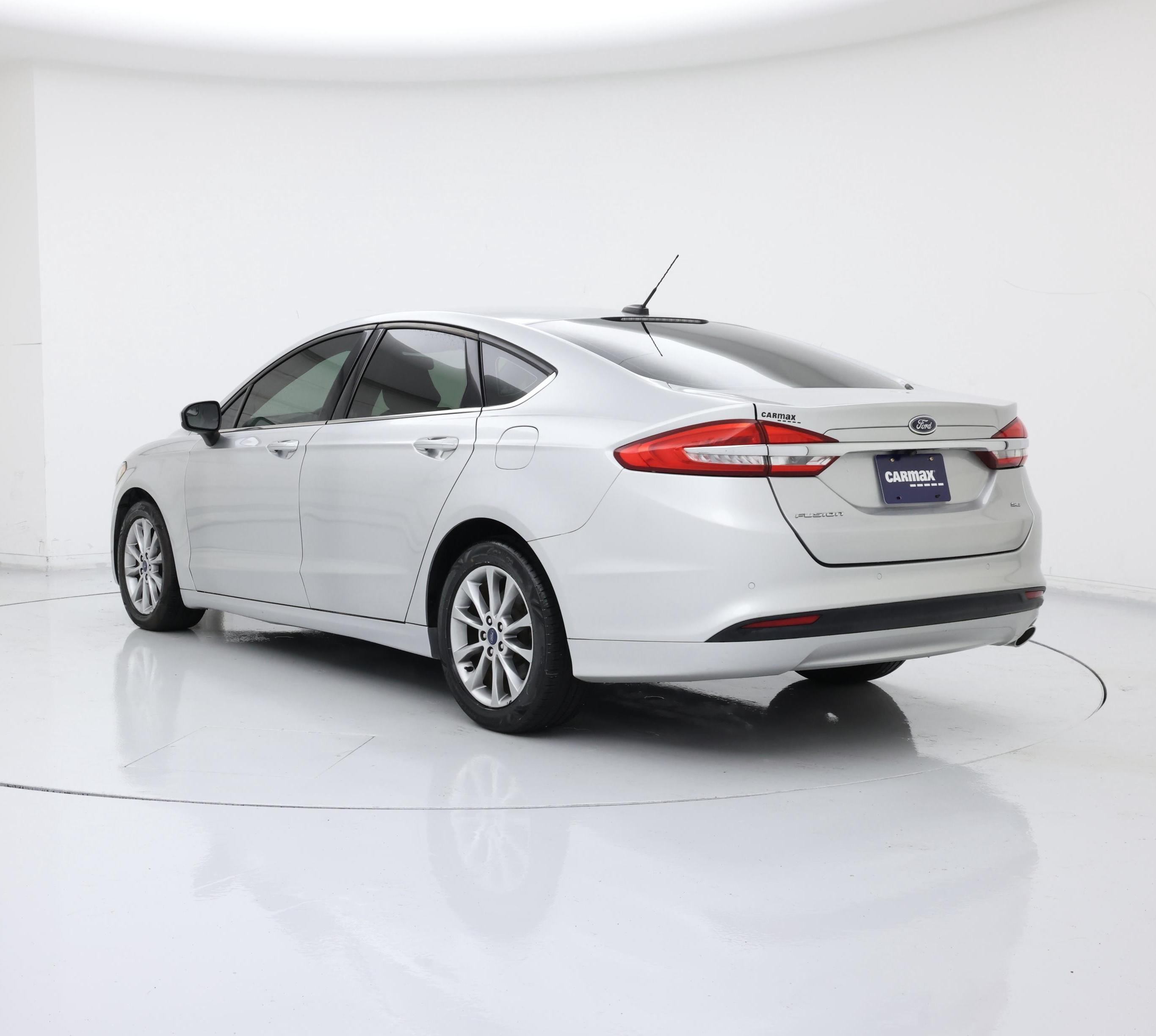 Thumbnail: 2017 Ford Fusion - 2
