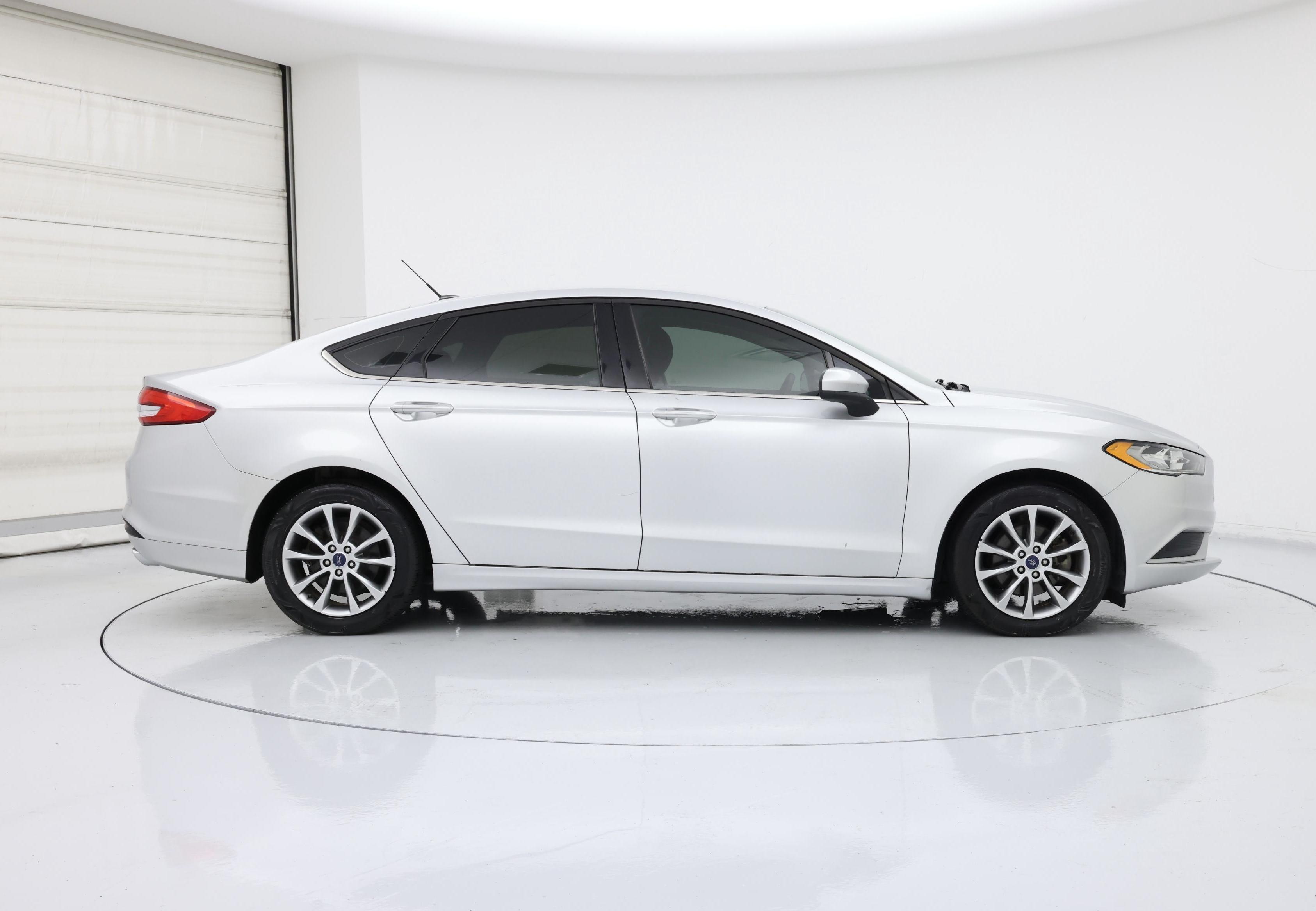 Thumbnail: 2017 Ford Fusion - 7