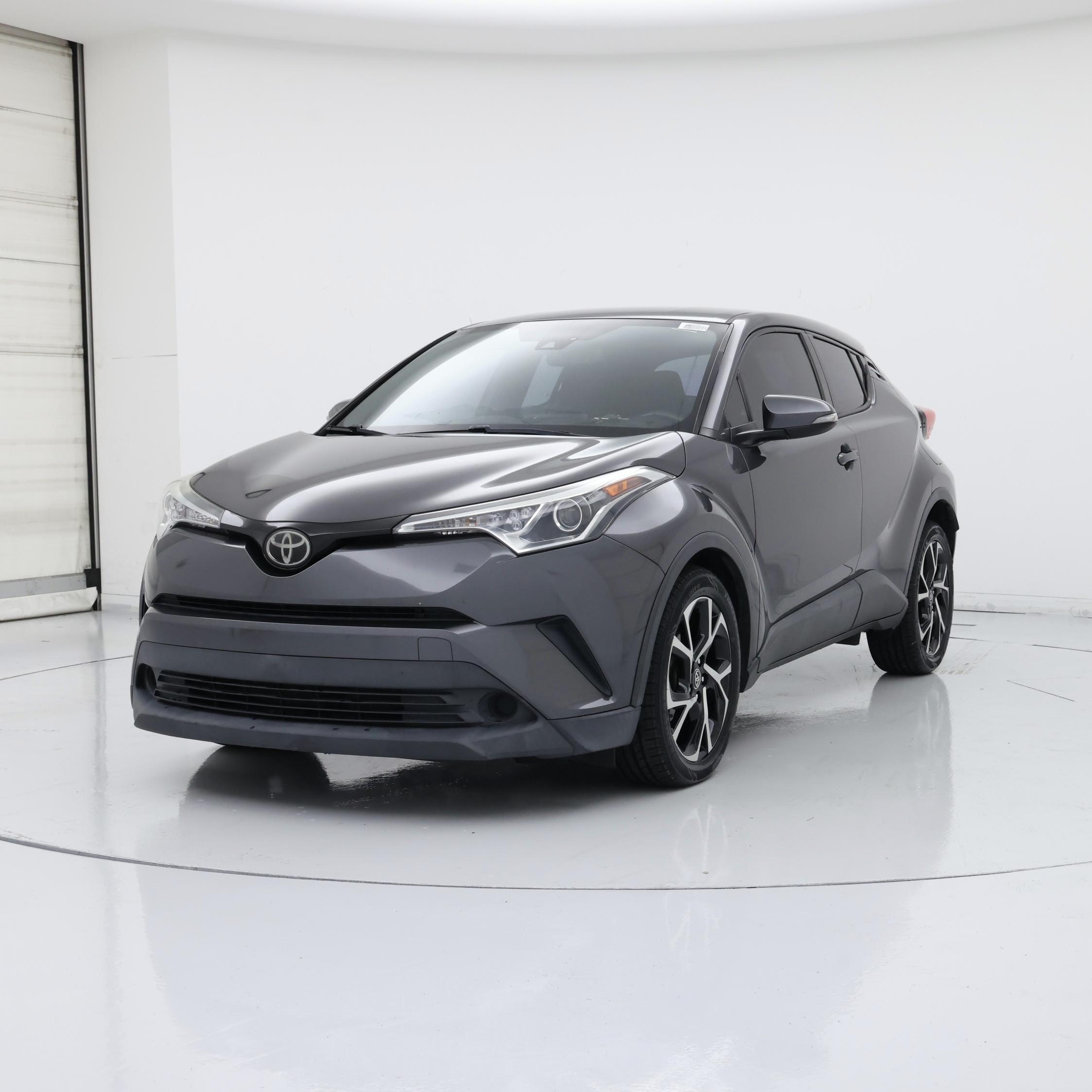 Thumbnail: 2018 Toyota C-HR - 4