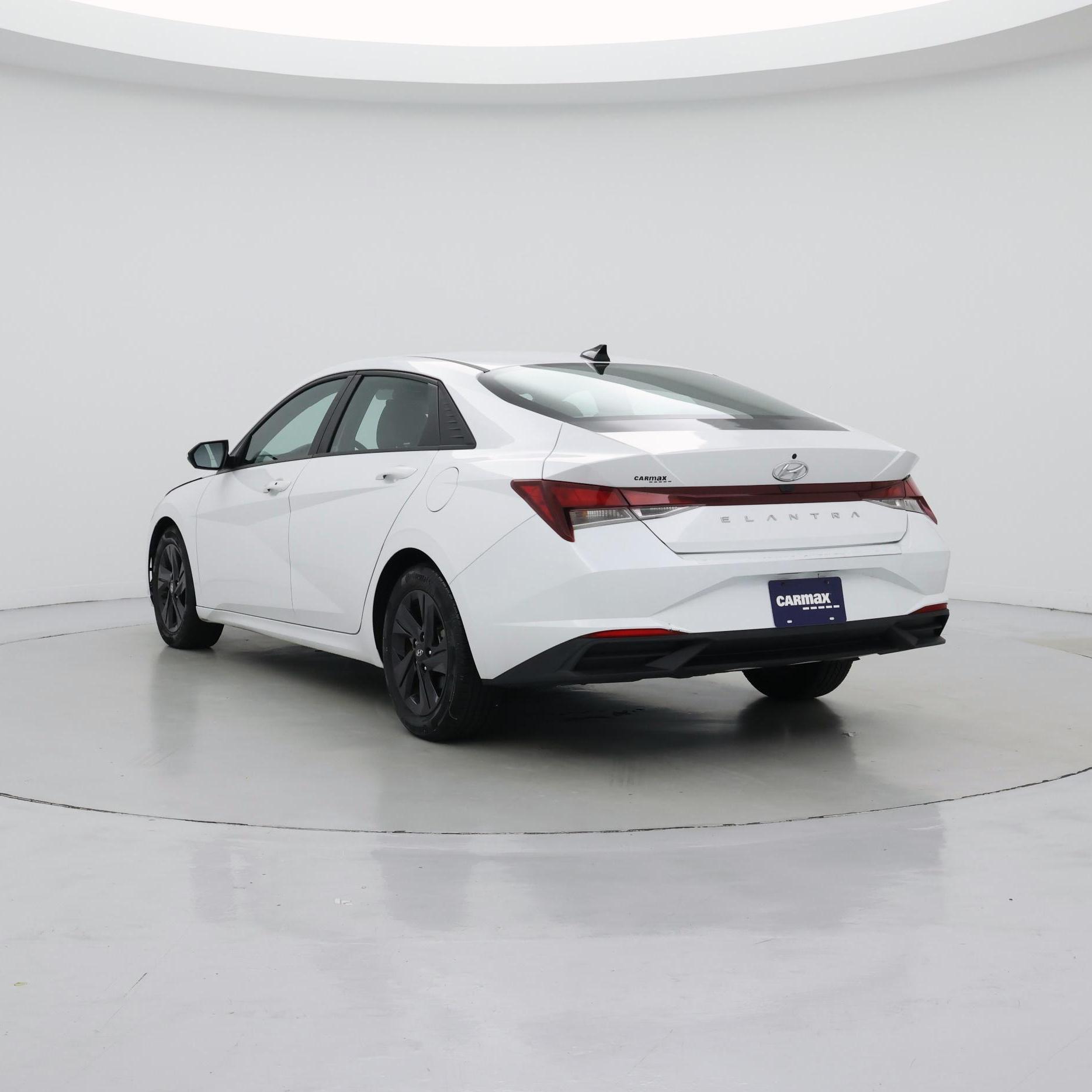 Thumbnail: 2023 Hyundai Elantra - 2