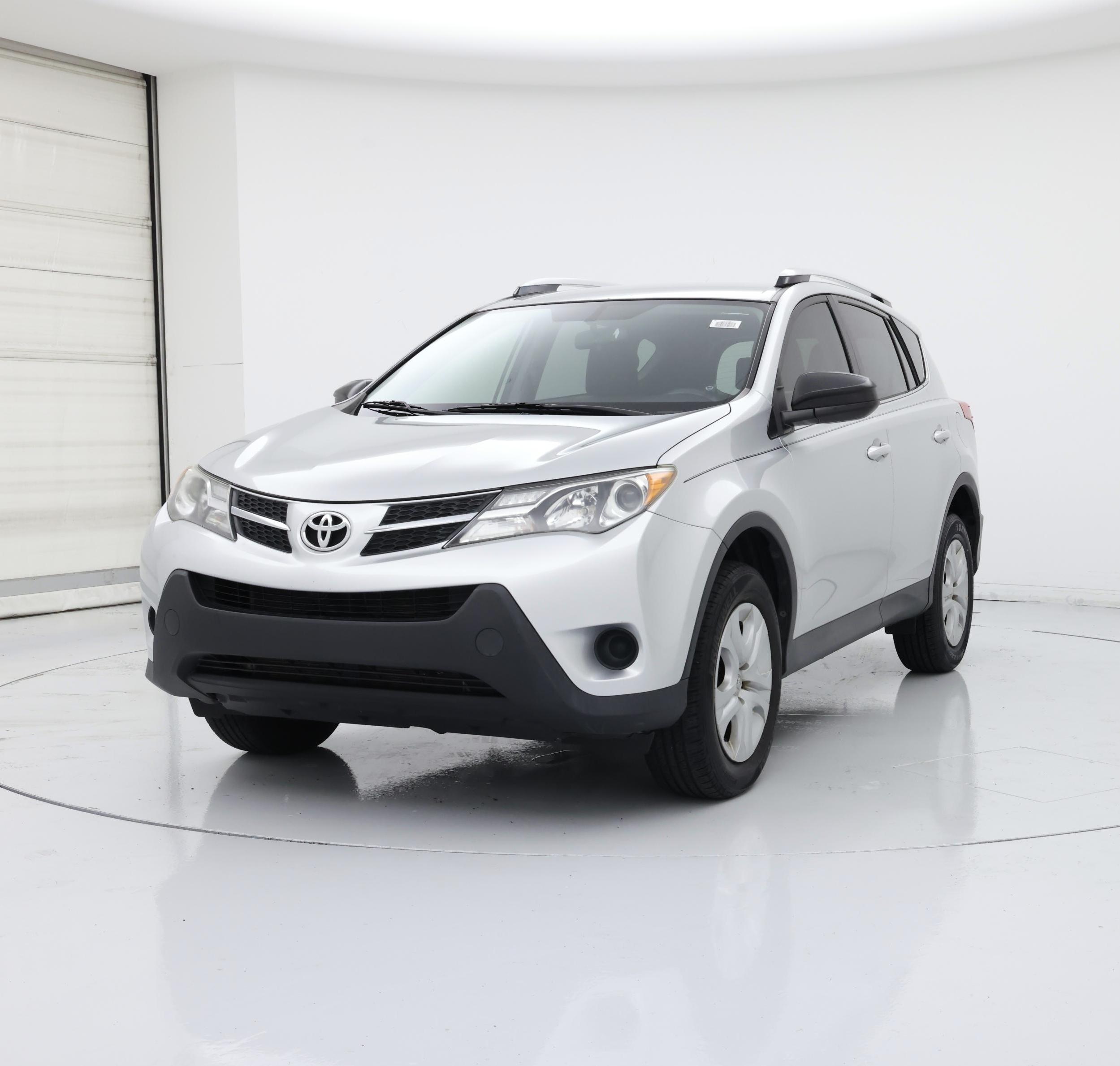 Thumbnail: 2015 Toyota RAV4 - 4