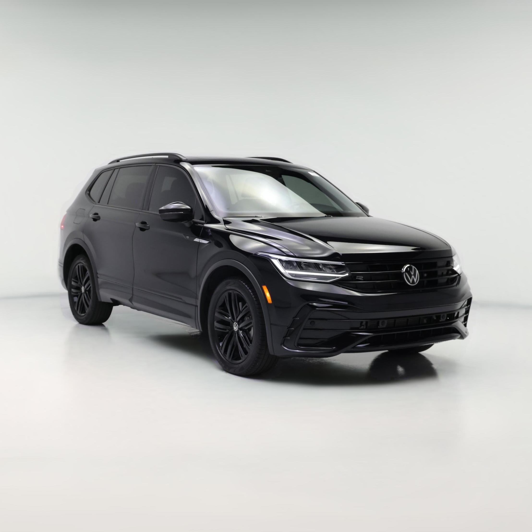 Thumbnail: 2022 Volkswagen Tiguan - 1