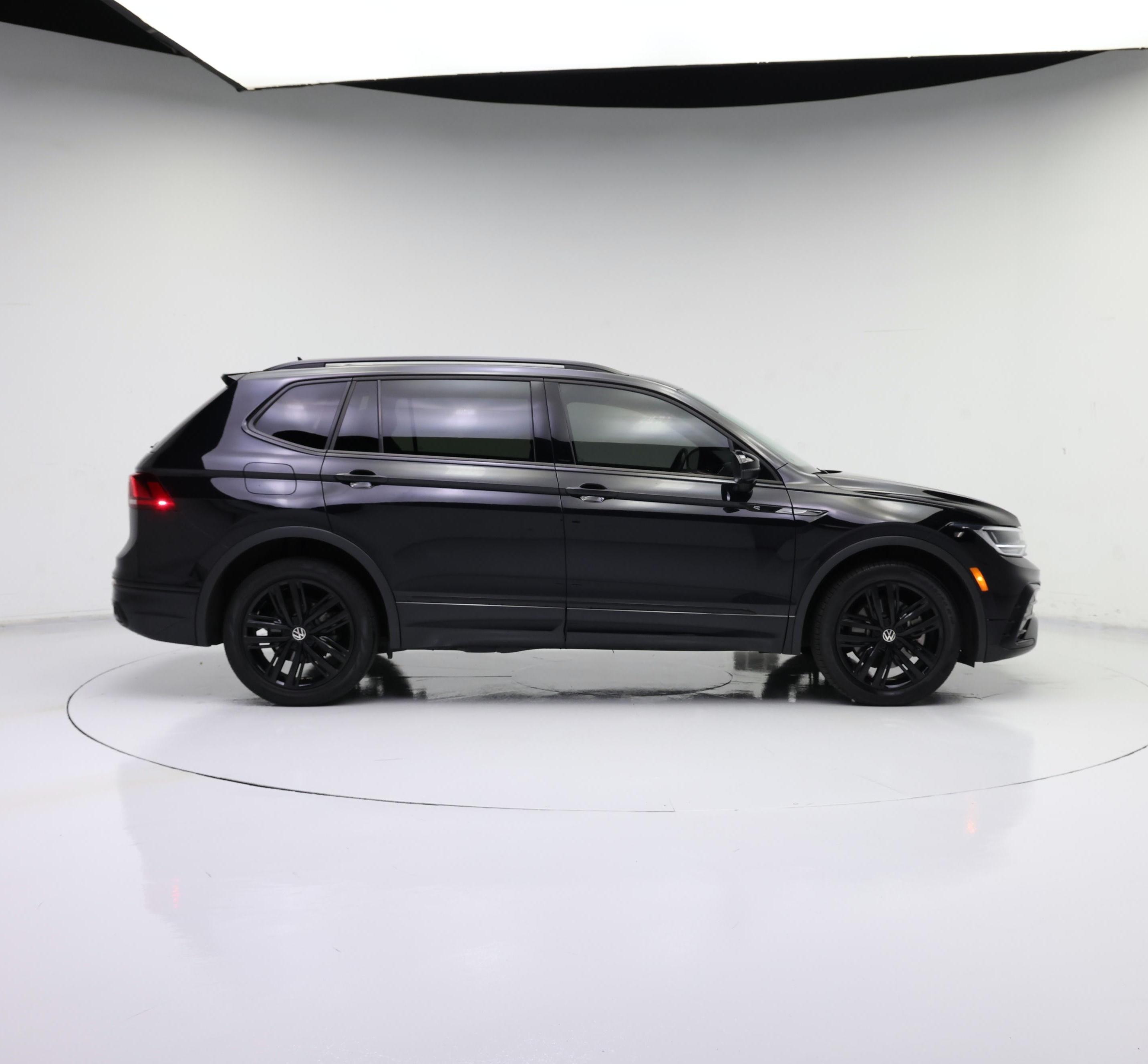 Thumbnail: 2022 Volkswagen Tiguan - 7