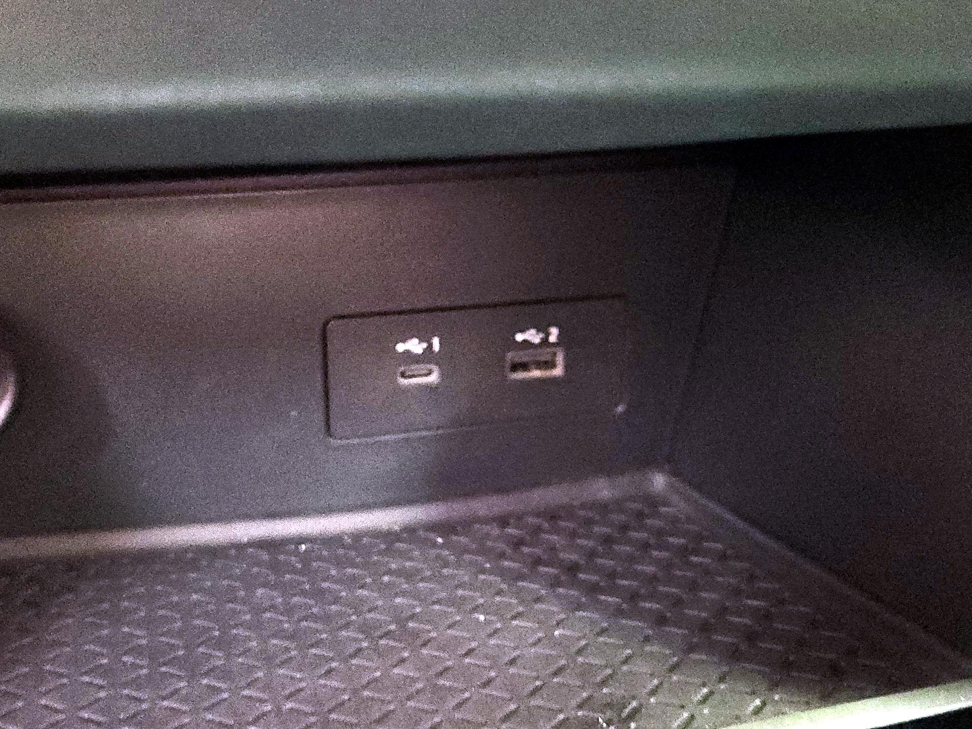 Thumbnail: 2022 Nissan Pathfinder - 18