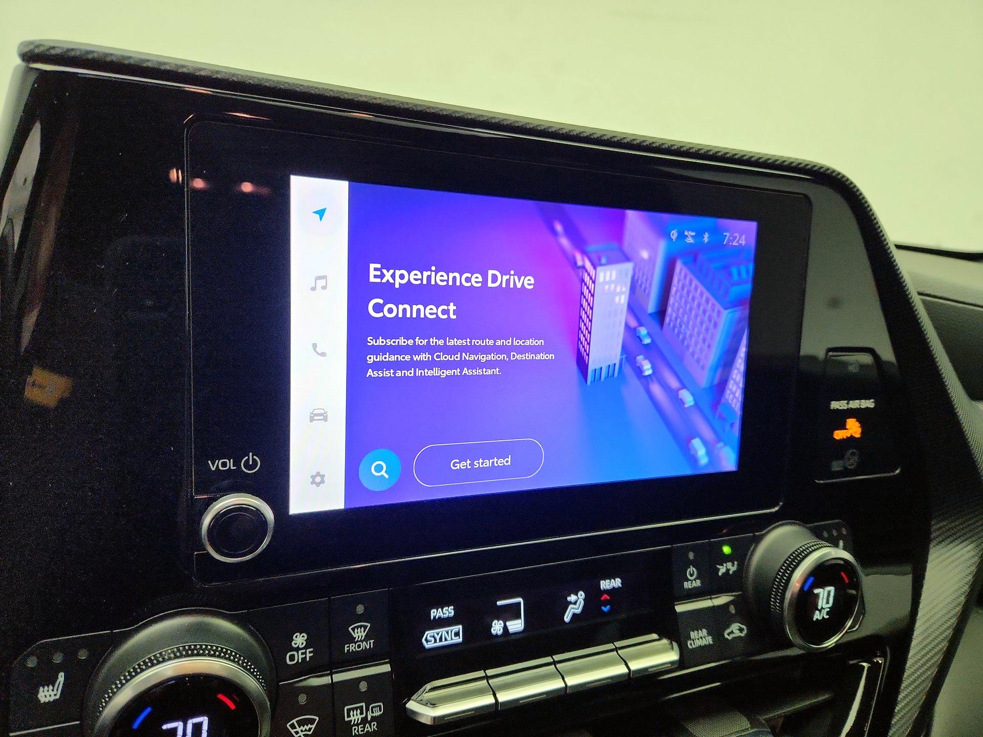 Thumbnail: 2023 Toyota Highlander - 14