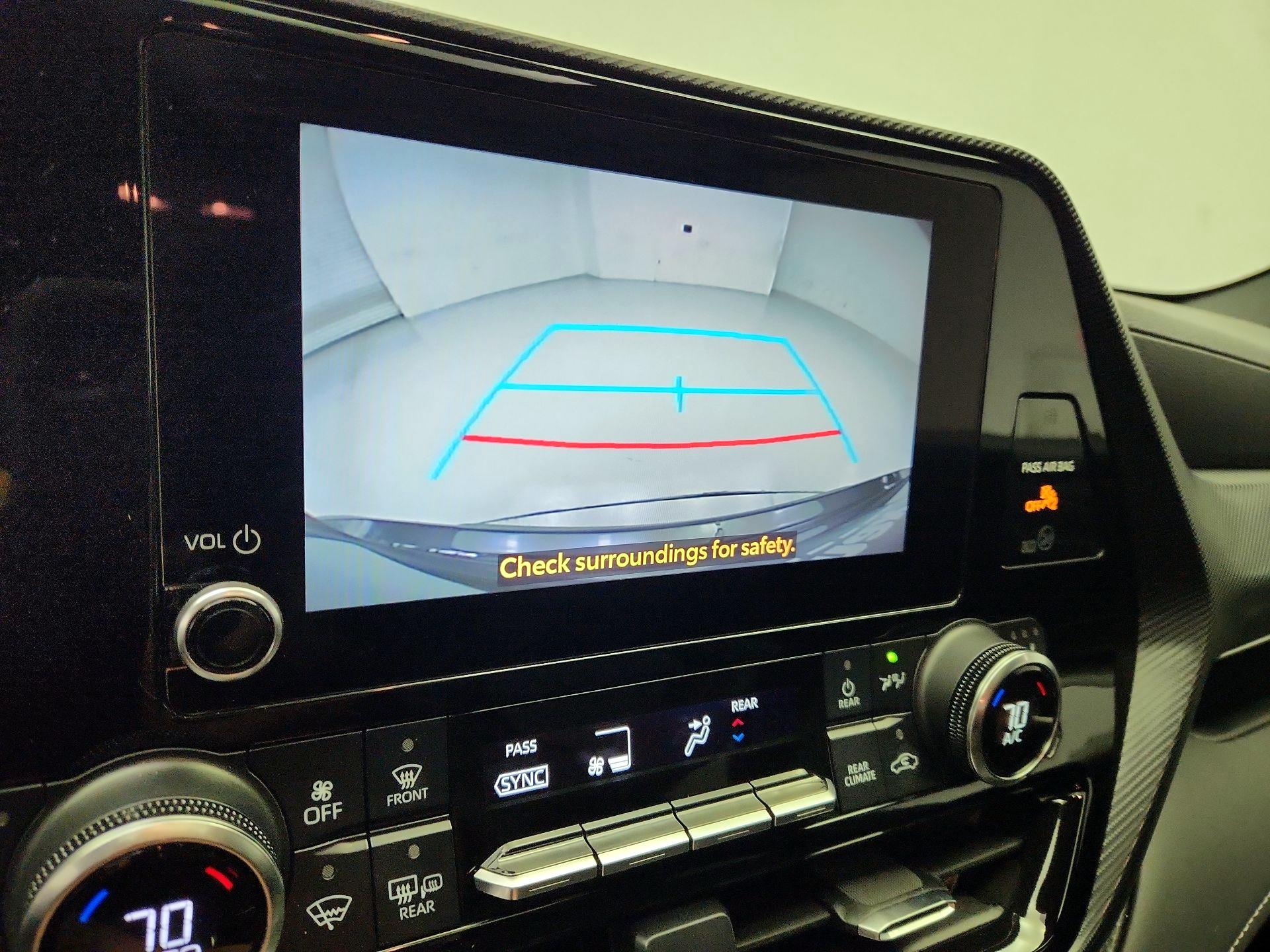 Thumbnail: 2023 Toyota Highlander - 15