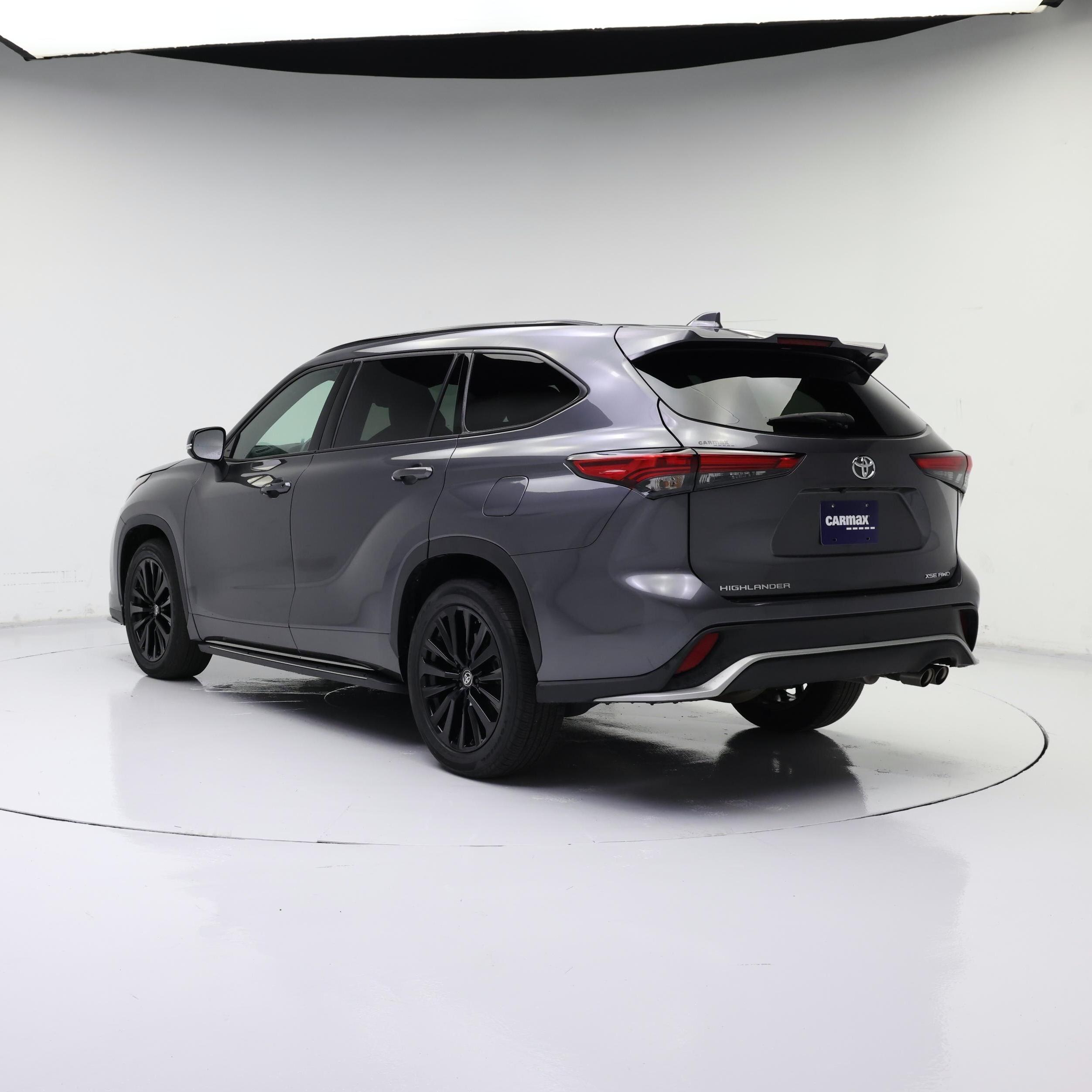 Thumbnail: 2023 Toyota Highlander - 2