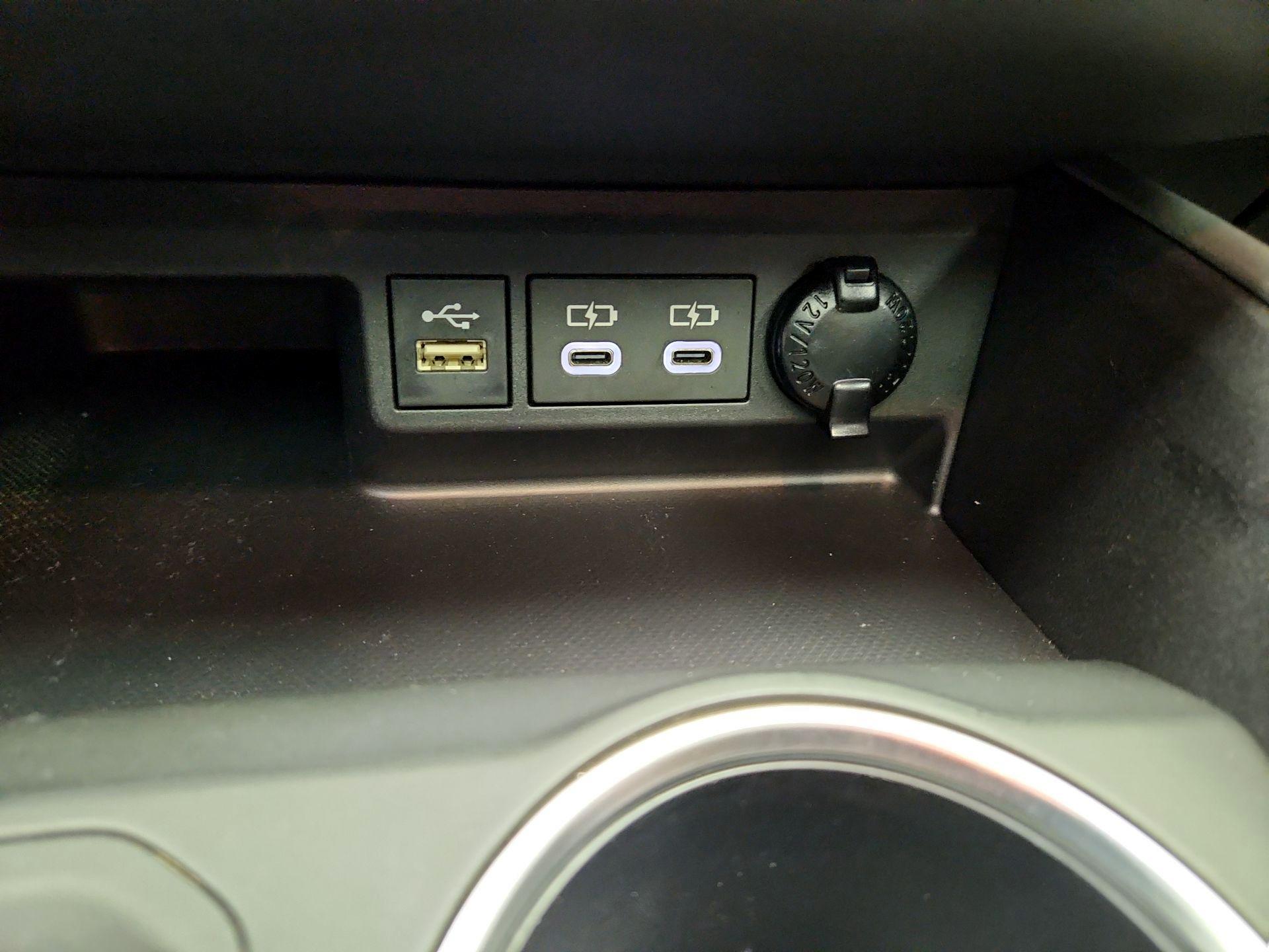 Thumbnail: 2023 Toyota Highlander - 19