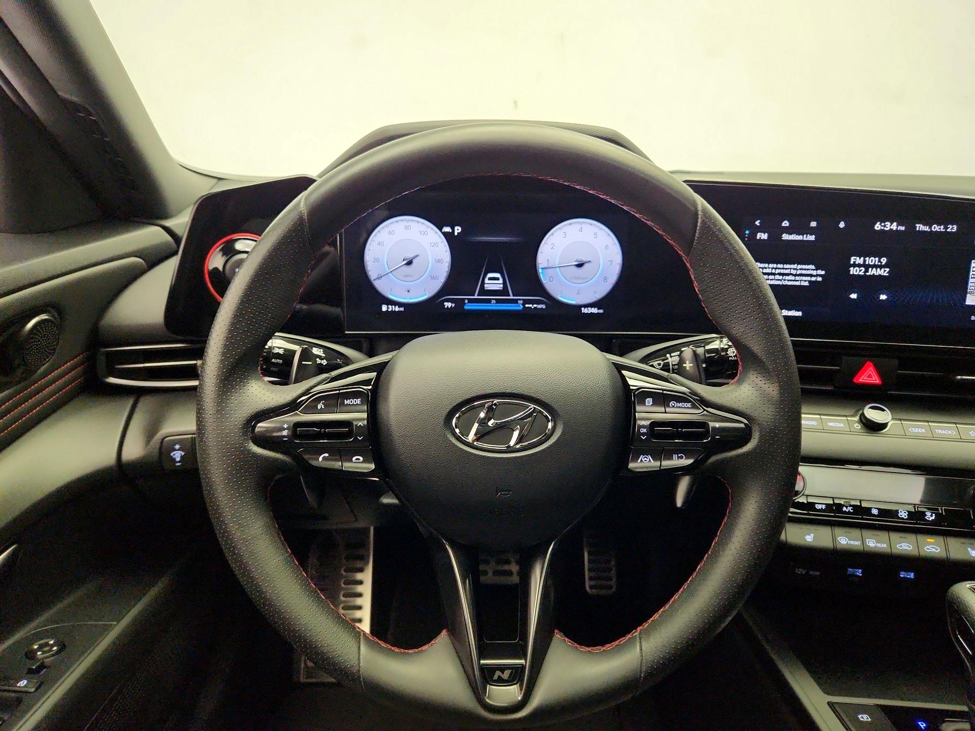 Thumbnail: 2023 Hyundai Elantra - 10