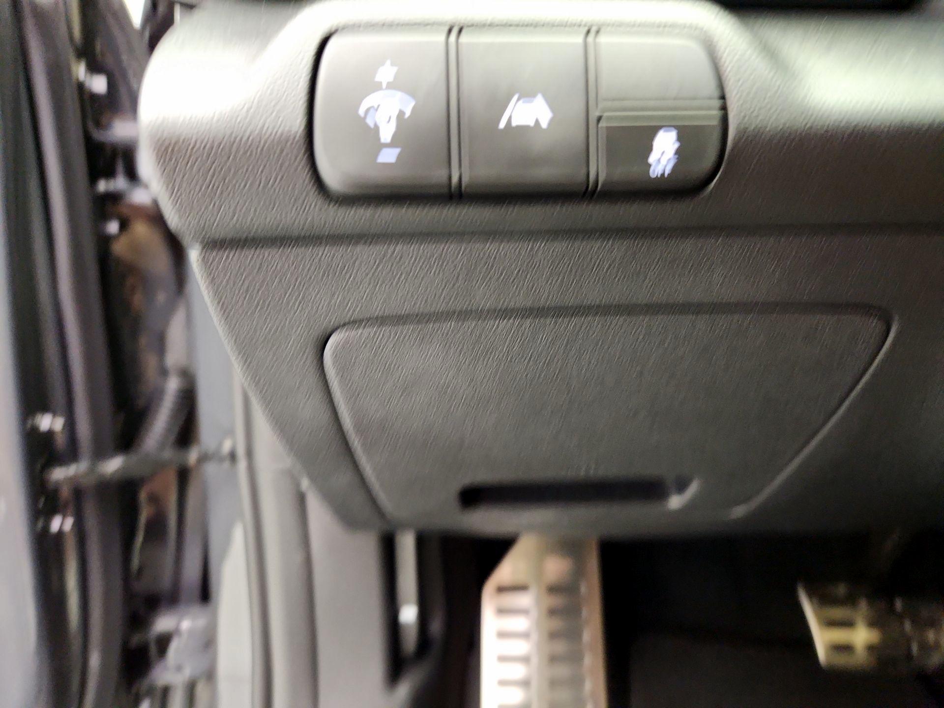 Thumbnail: 2023 Hyundai Elantra - 13