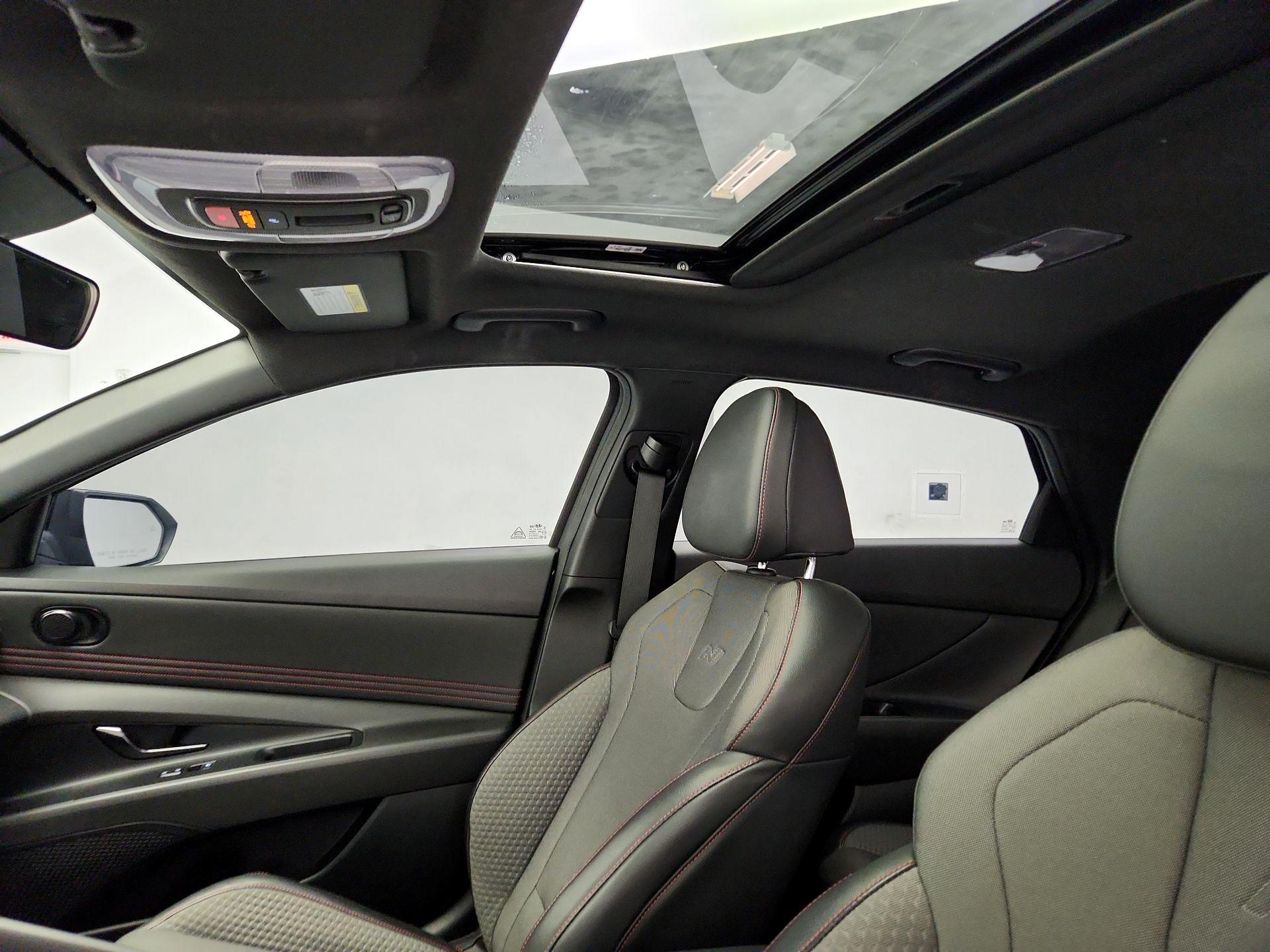 Thumbnail: 2023 Hyundai Elantra - 20