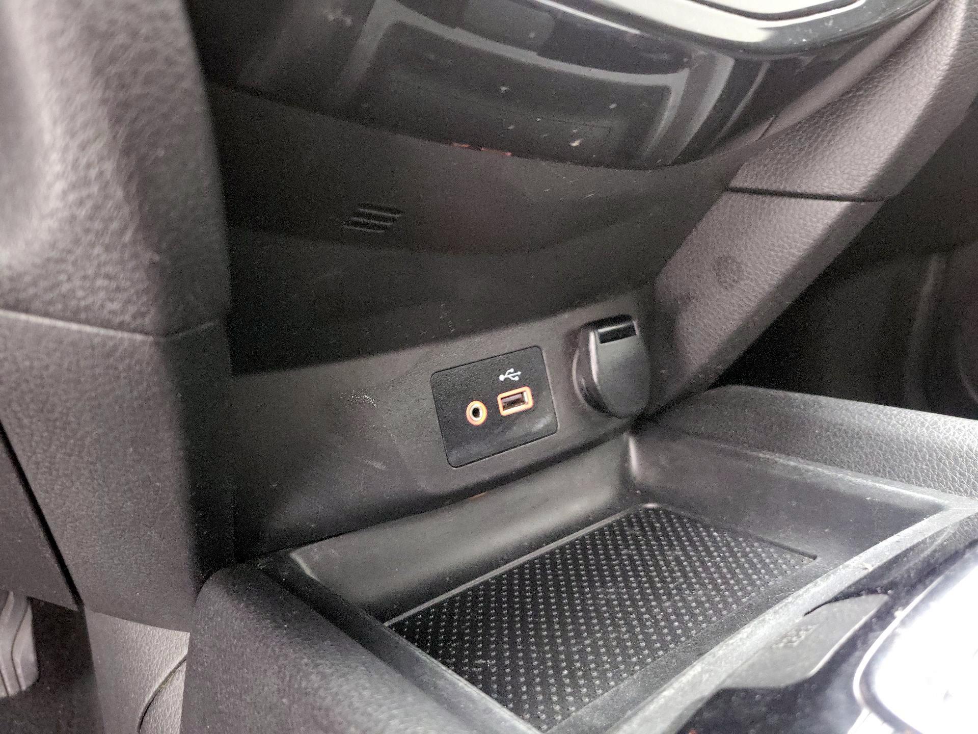 Thumbnail: 2019 Nissan Rogue Sport - 18