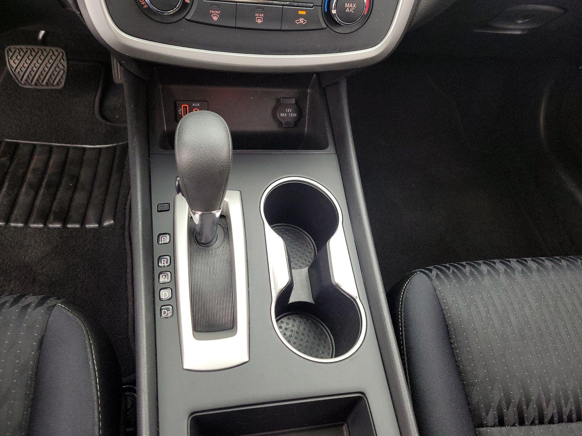 Thumbnail: 2018 Nissan Altima - 17