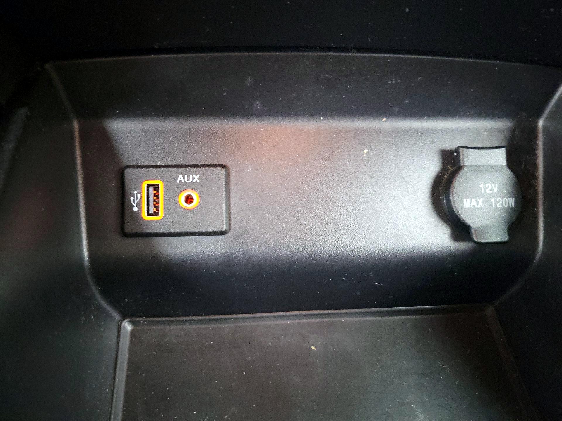 Thumbnail: 2018 Nissan Altima - 18