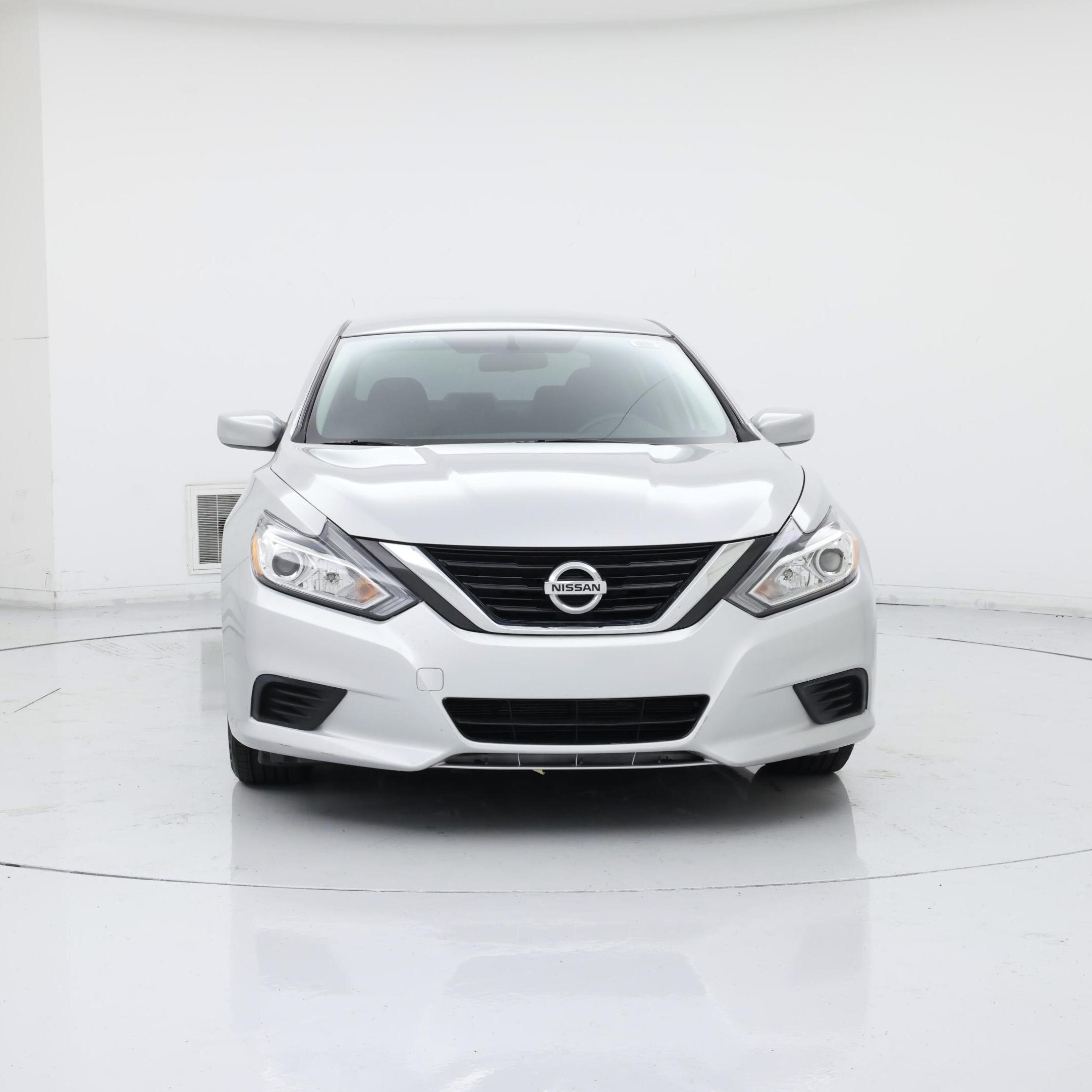 Thumbnail: 2018 Nissan Altima - 5