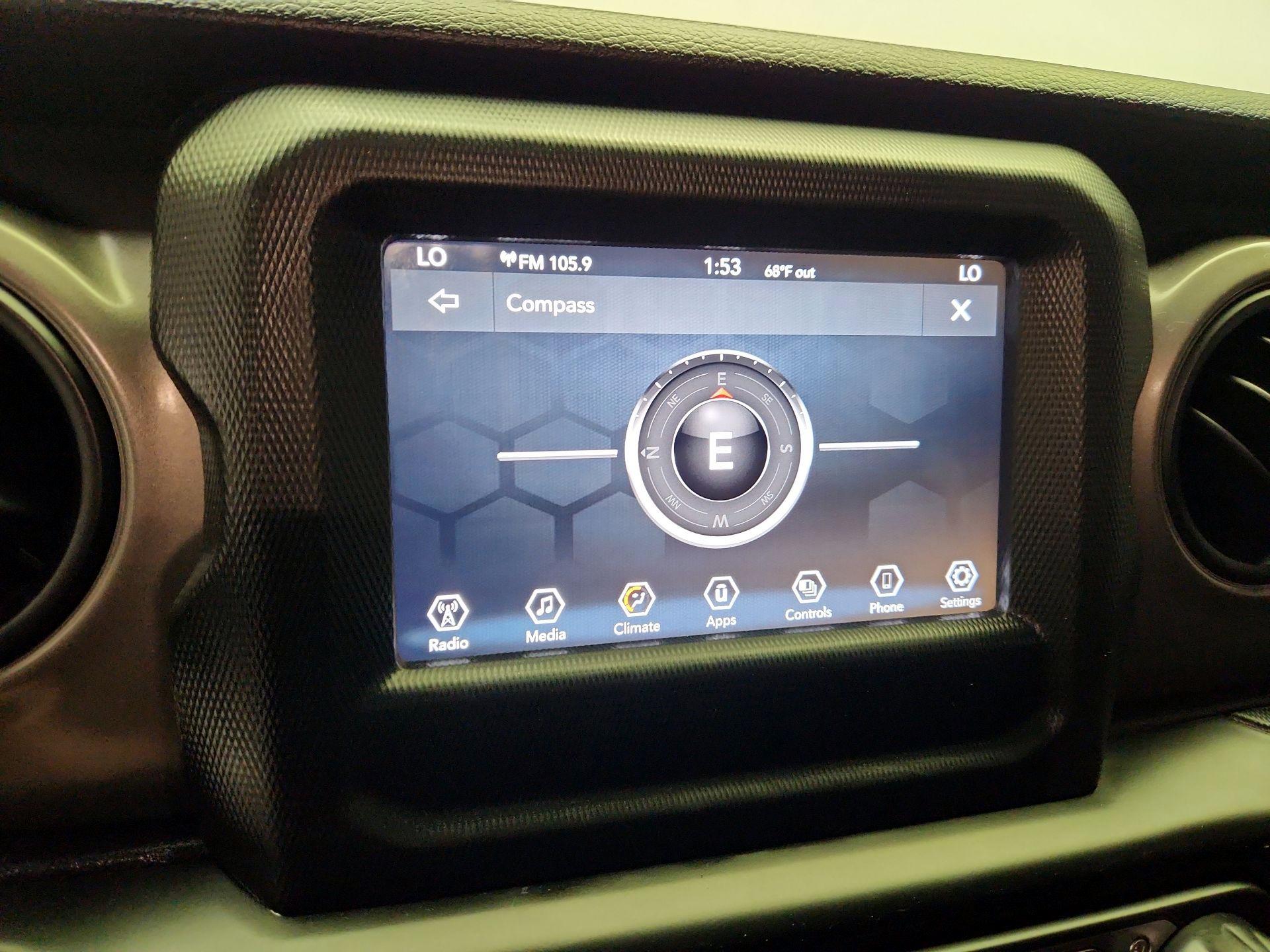 Thumbnail: 2021 Jeep Wrangler - 14