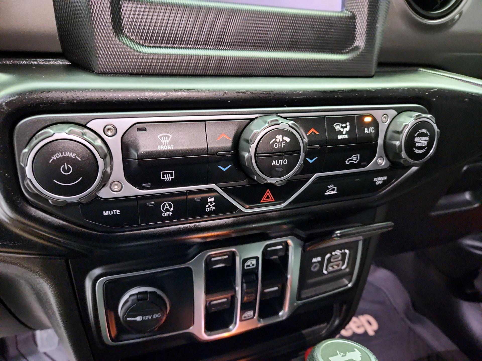 Thumbnail: 2021 Jeep Wrangler - 17