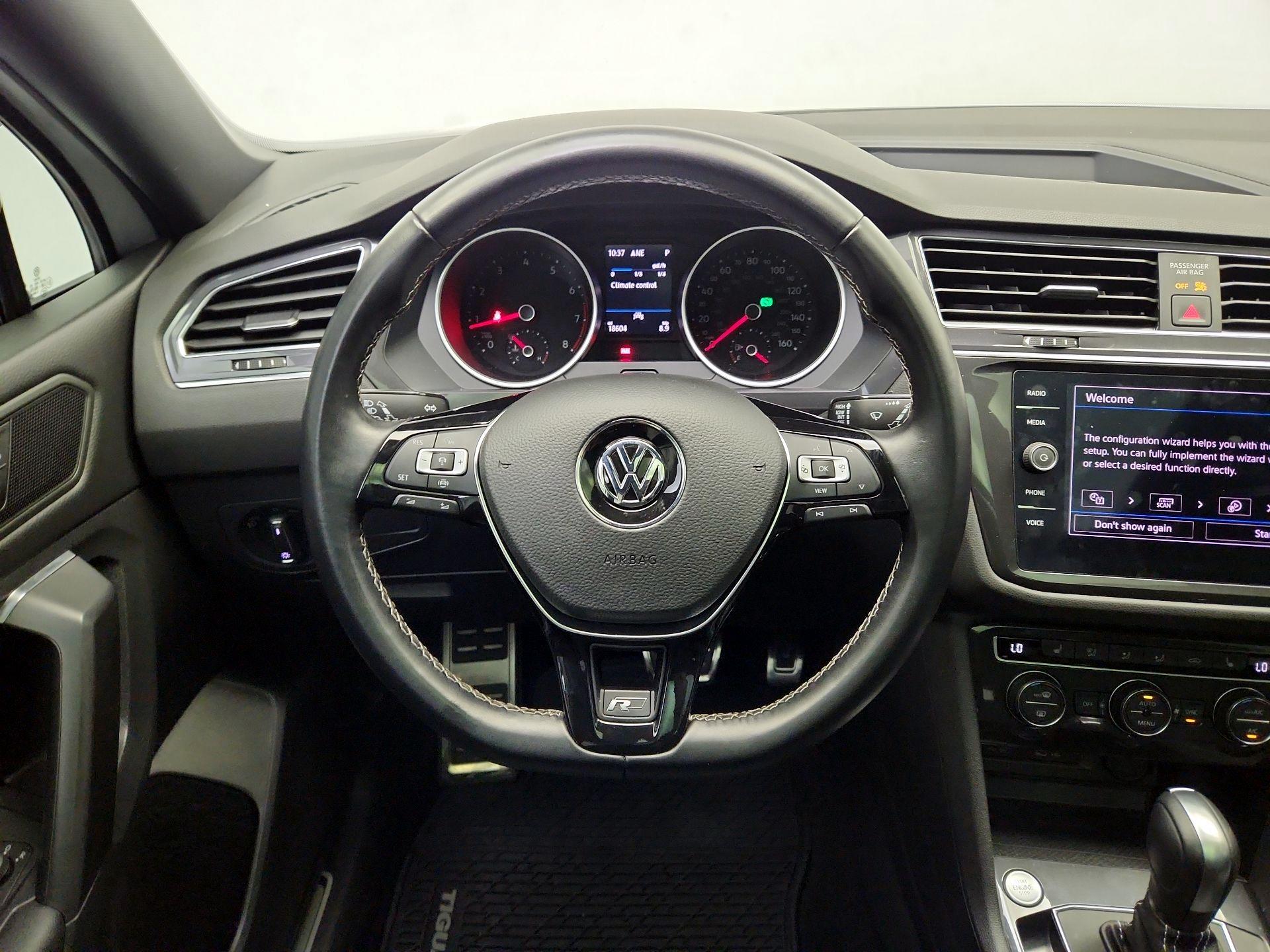 Thumbnail: 2021 Volkswagen Tiguan - 10