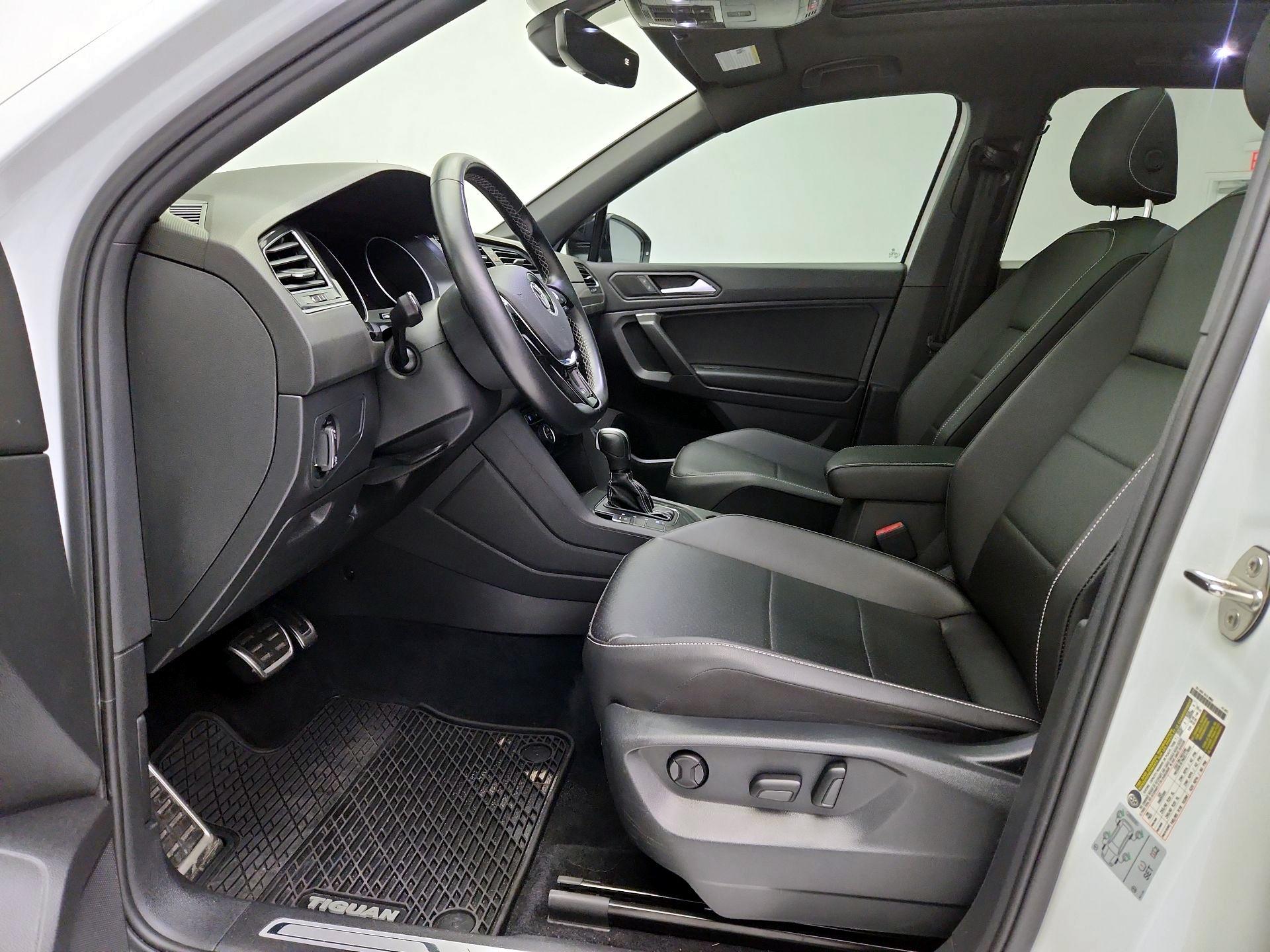 Thumbnail: 2021 Volkswagen Tiguan - 11