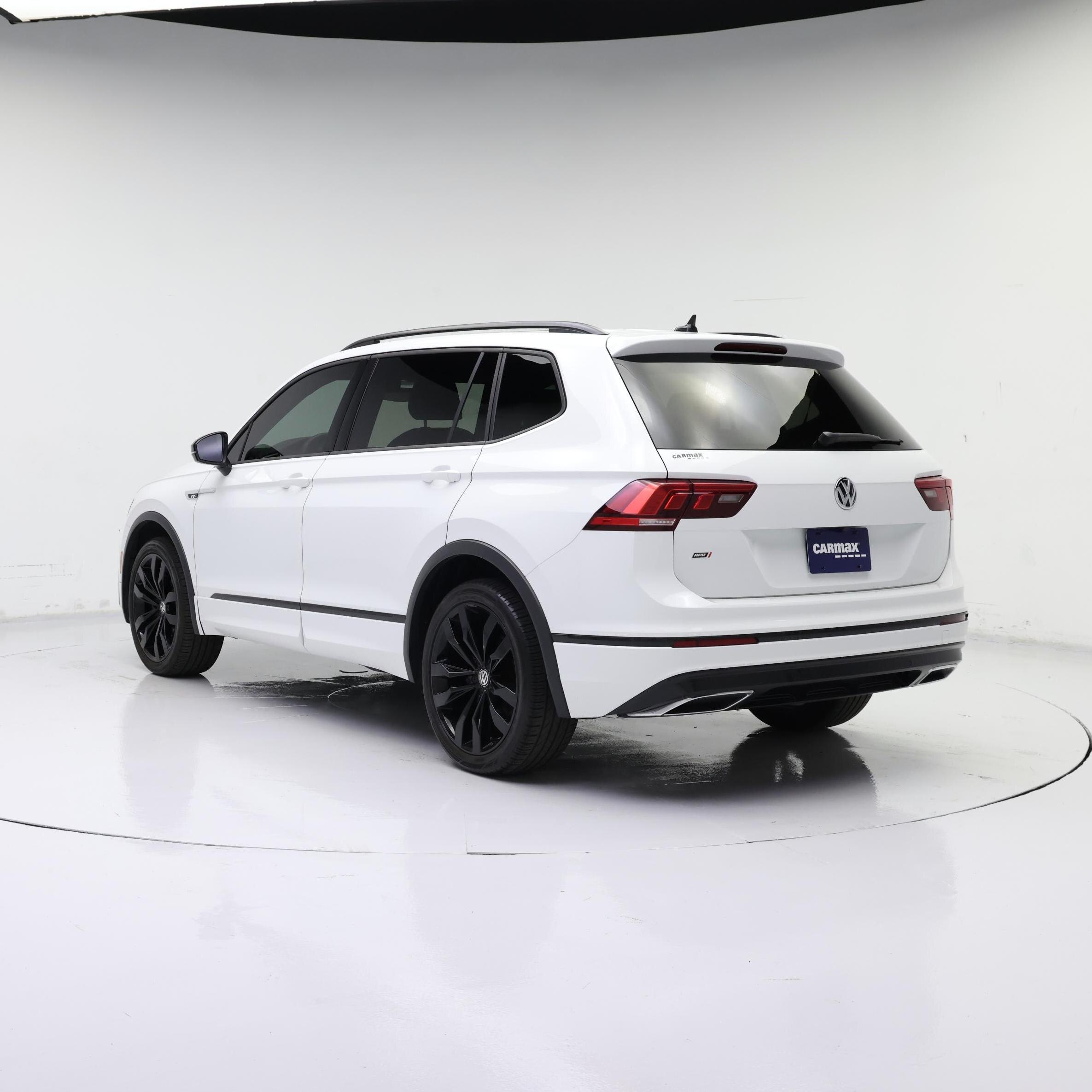 Thumbnail: 2021 Volkswagen Tiguan - 2