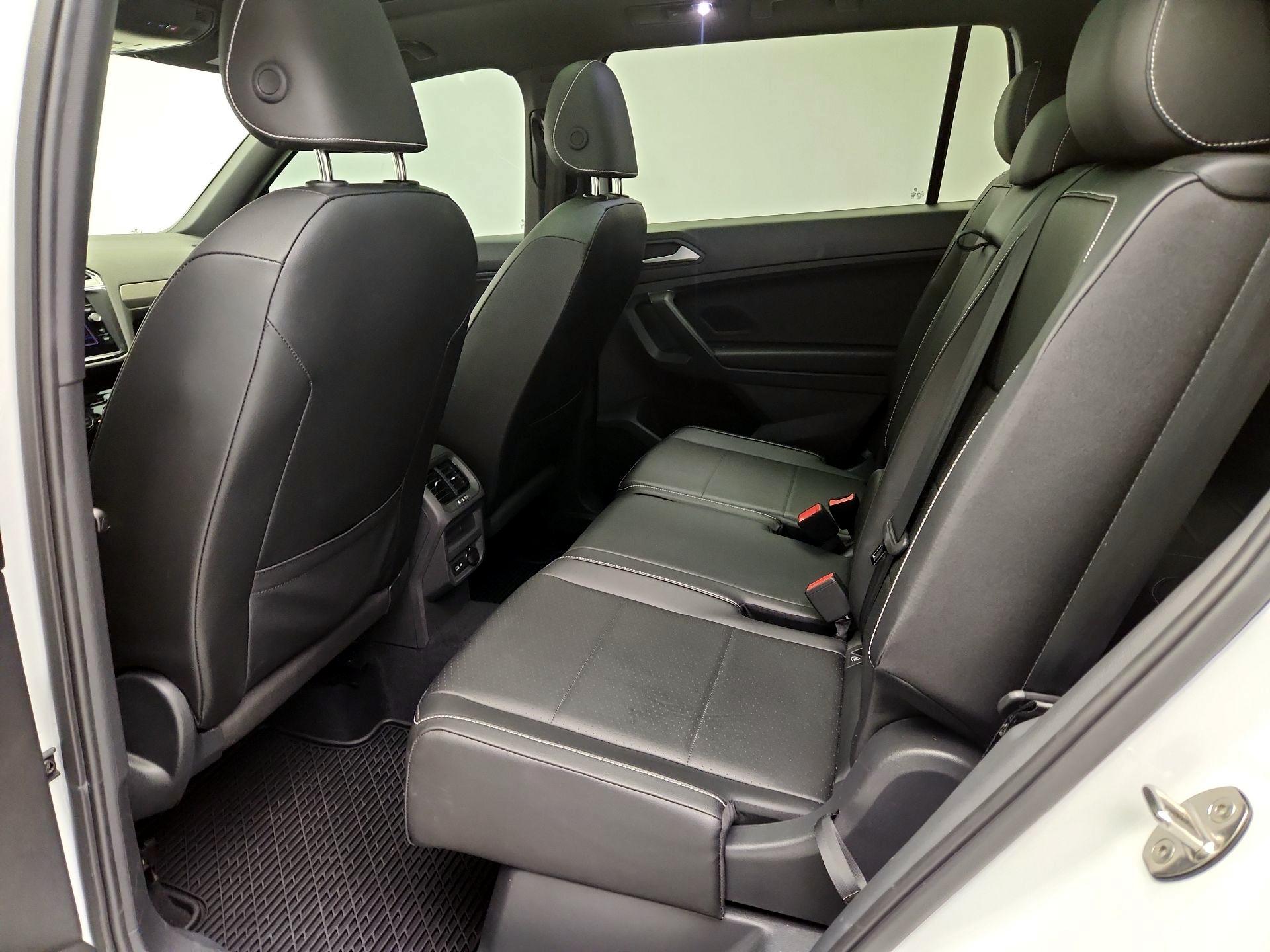 Thumbnail: 2021 Volkswagen Tiguan - 20