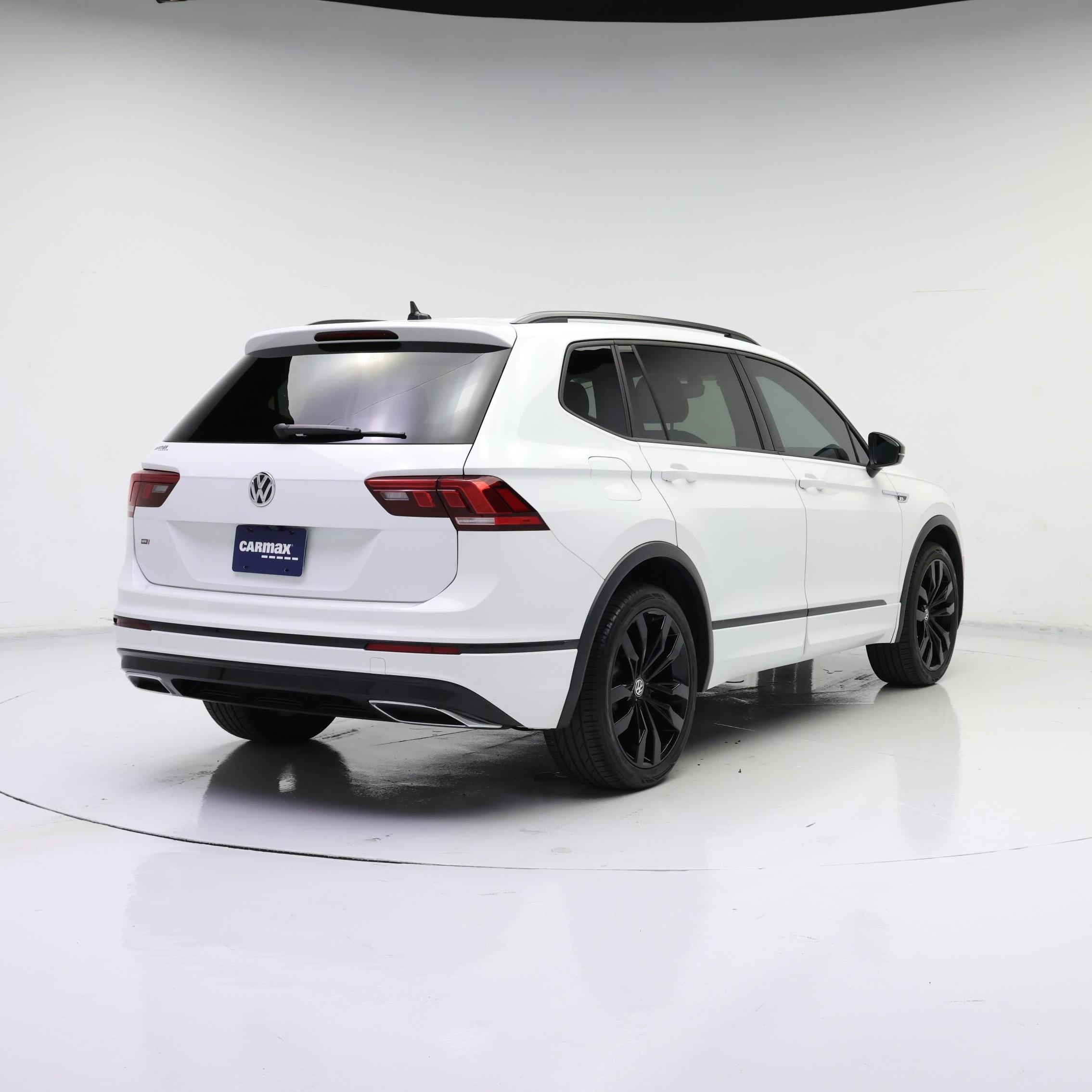 Thumbnail: 2021 Volkswagen Tiguan - 8