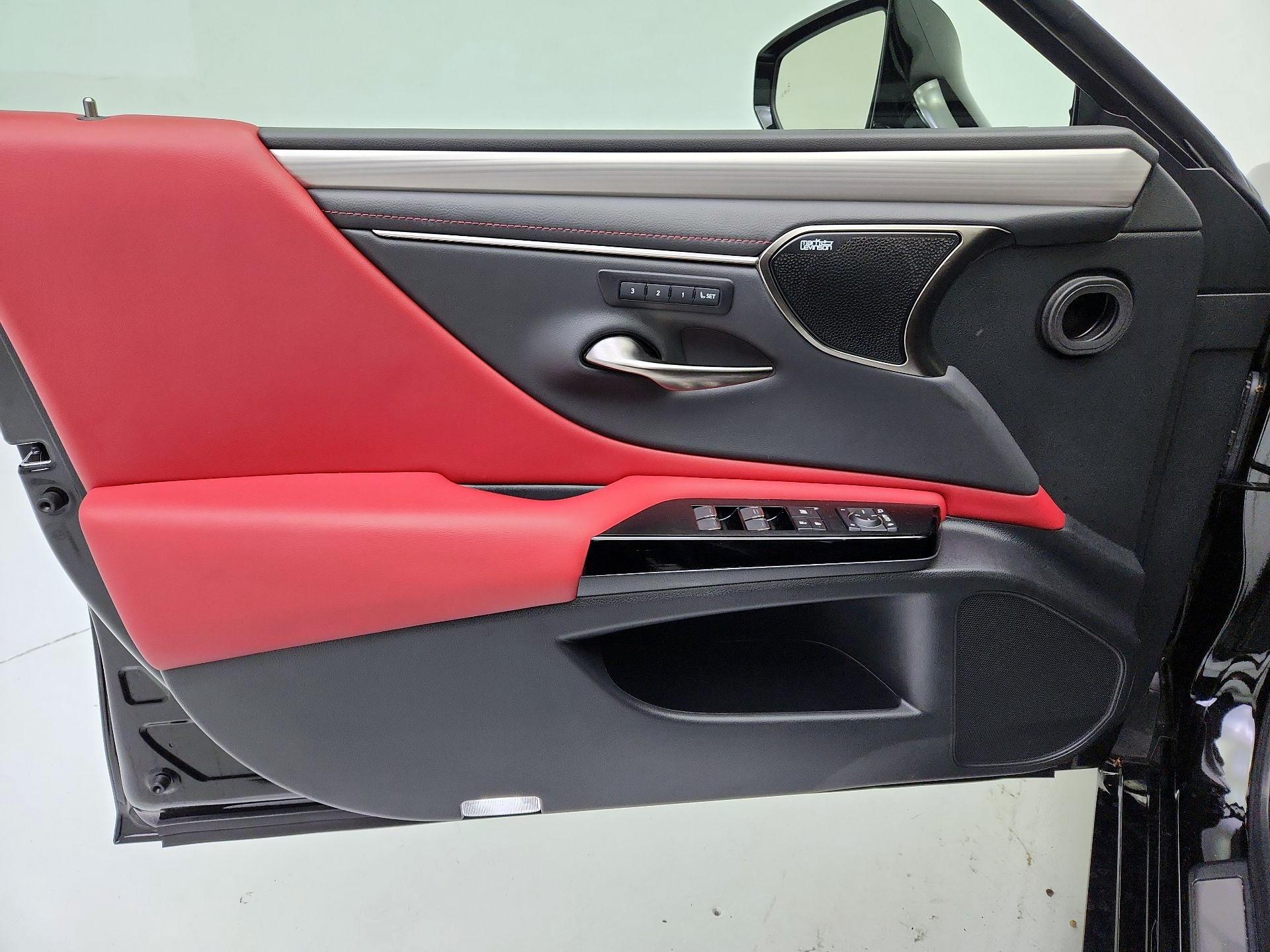 Thumbnail: 2022 Lexus ES - 12