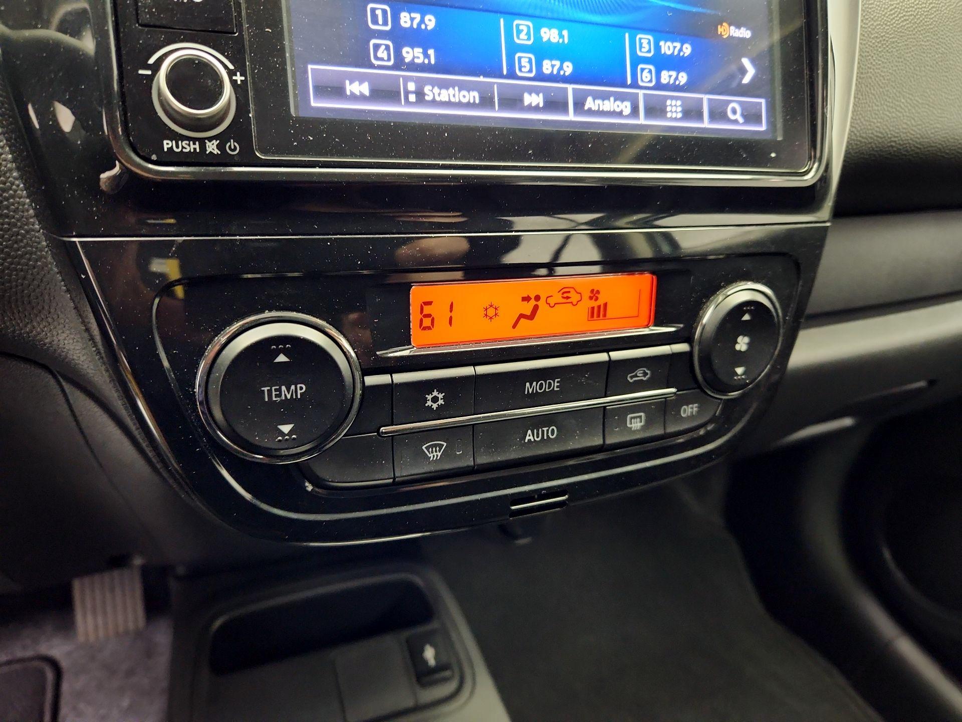 Thumbnail: 2022 Mitsubishi Mirage G4 - 16