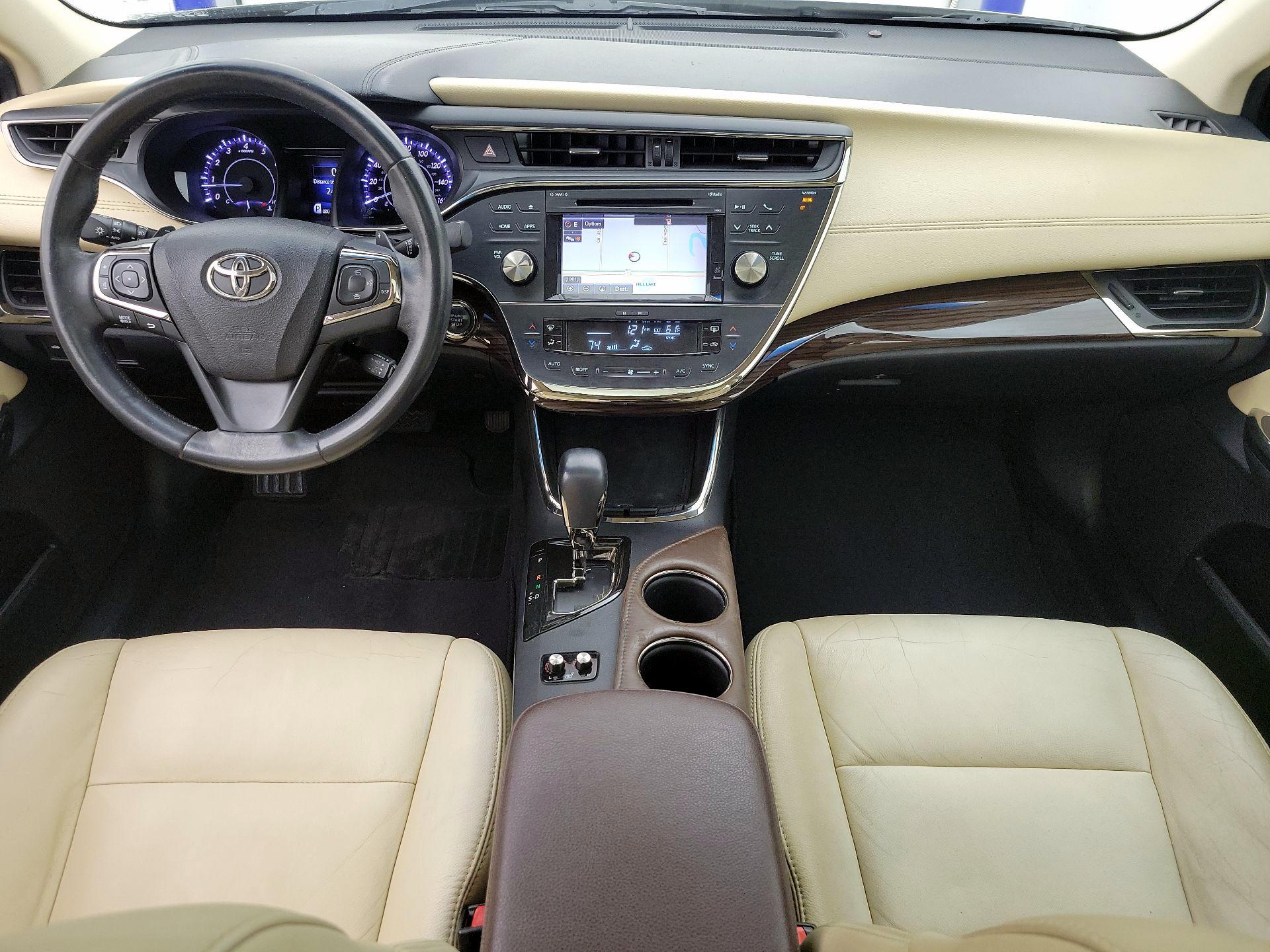 Thumbnail: 2015 Toyota Avalon - 9