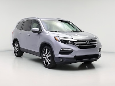 Silver 2017 Honda Pilot Elite
