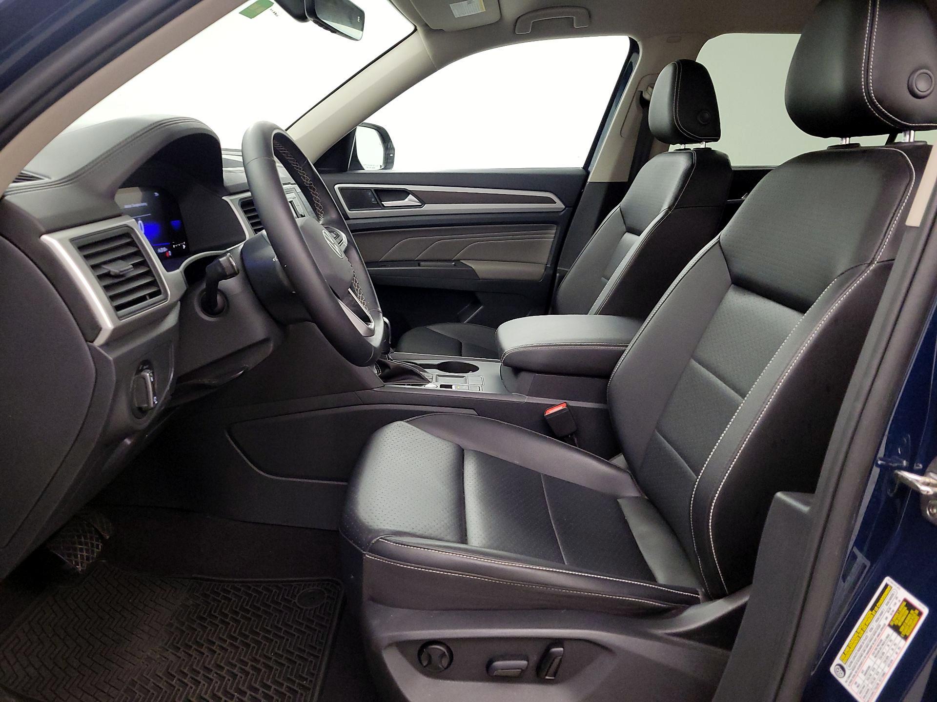 Thumbnail: 2022 Volkswagen Atlas - 11