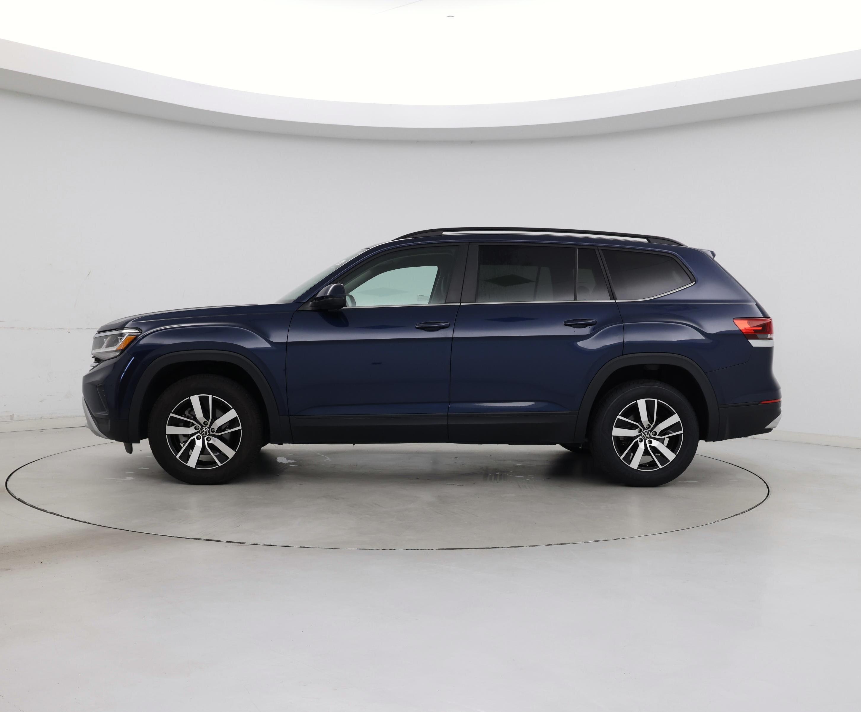 Thumbnail: 2022 Volkswagen Atlas - 3