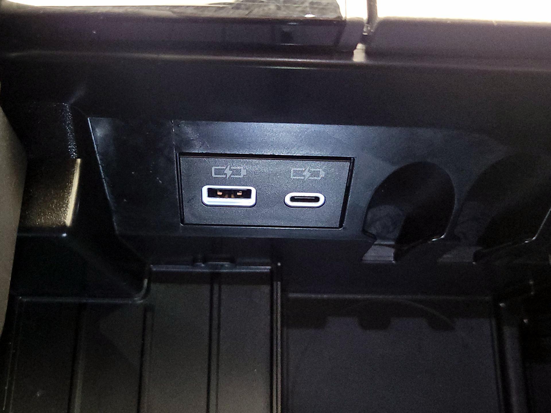 Thumbnail: 2025 Toyota Sequoia - 19