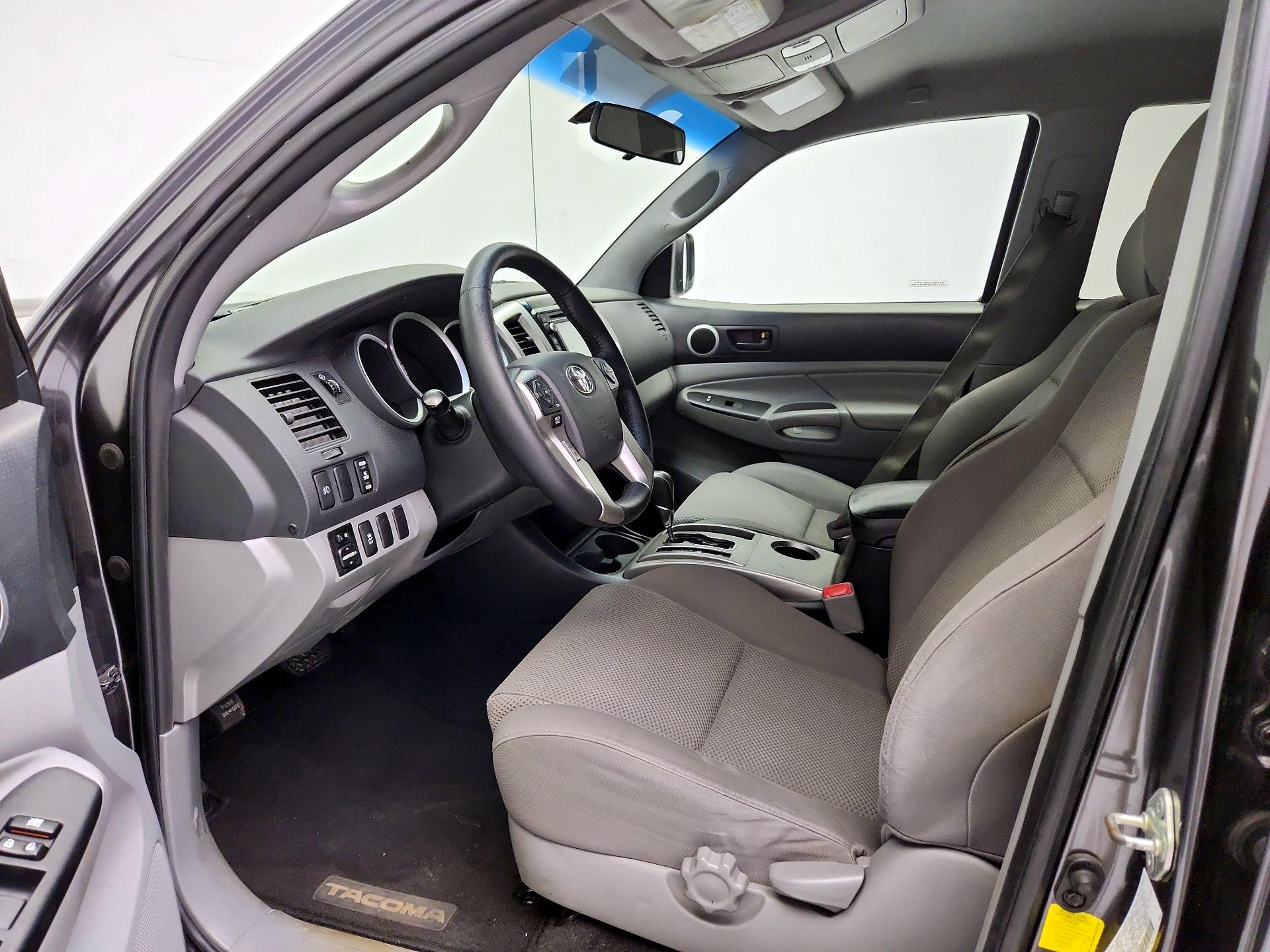 Thumbnail: 2014 Toyota Tacoma - 11